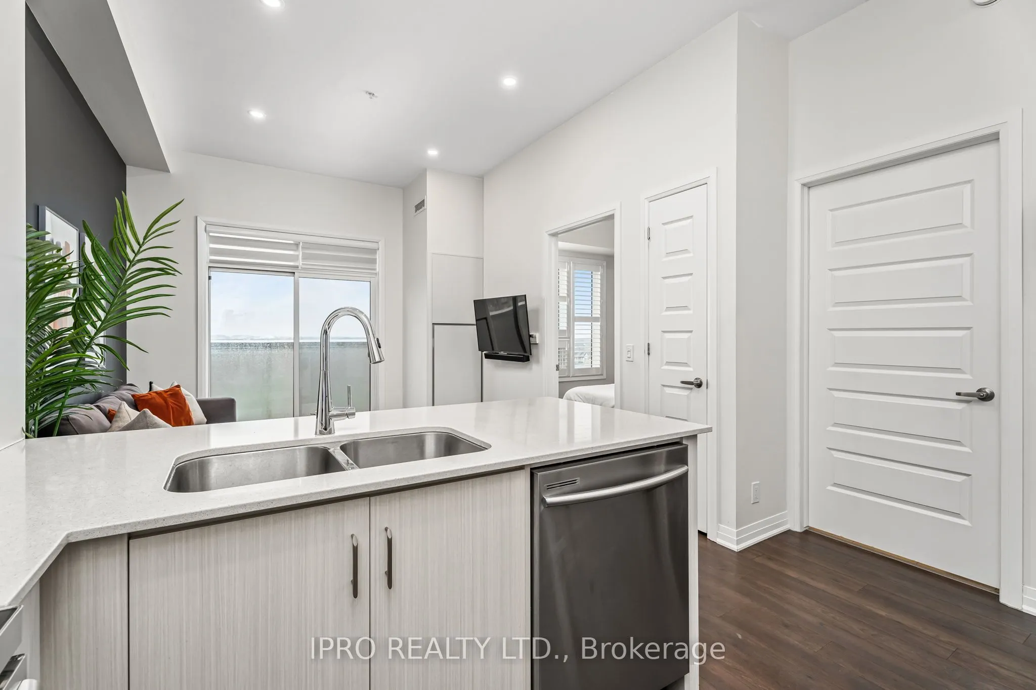 1105 Leger Way #627