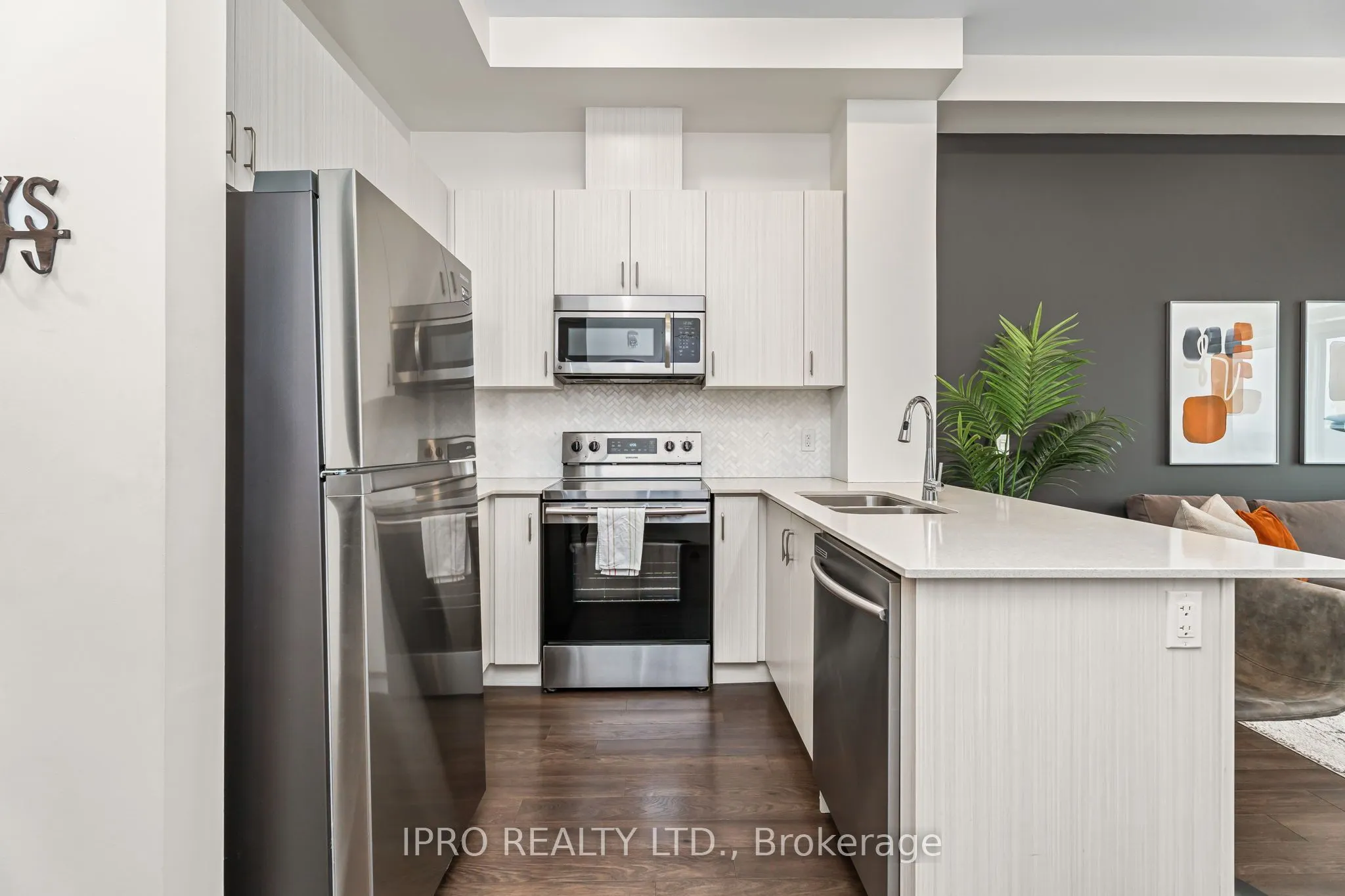 1105 Leger Way #627