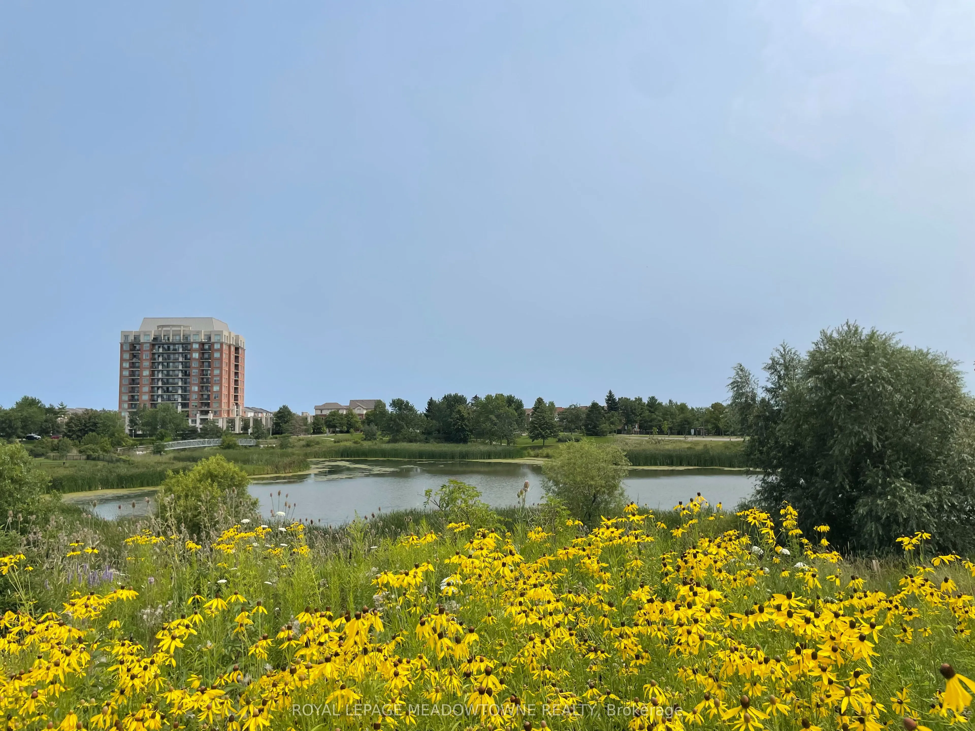 15 Hays Boulevard #18