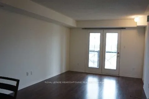 15 Hays Boulevard #18