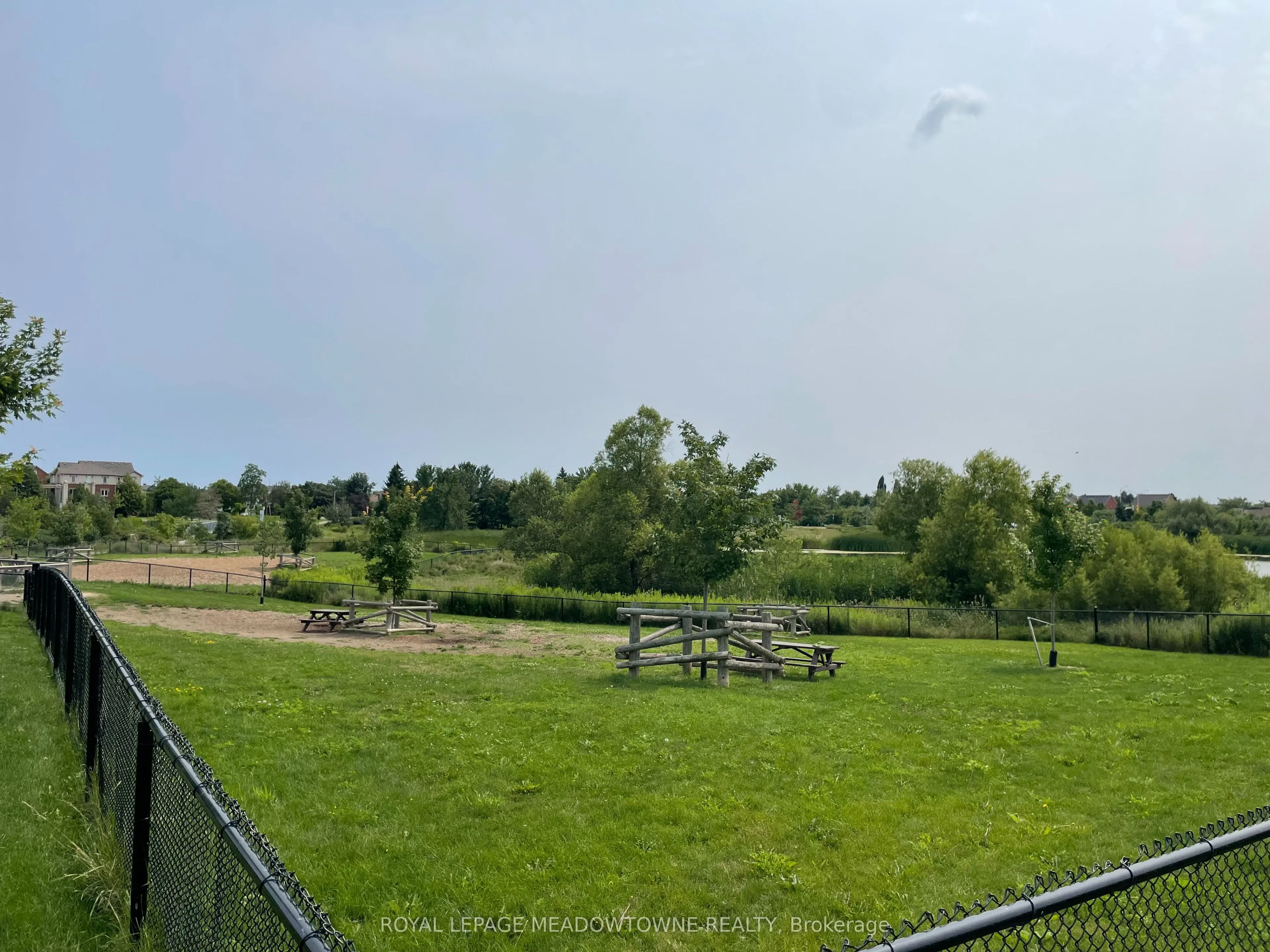 15 Hays Boulevard #18