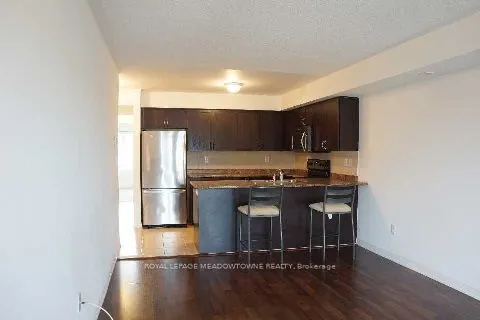 15 Hays Boulevard #18