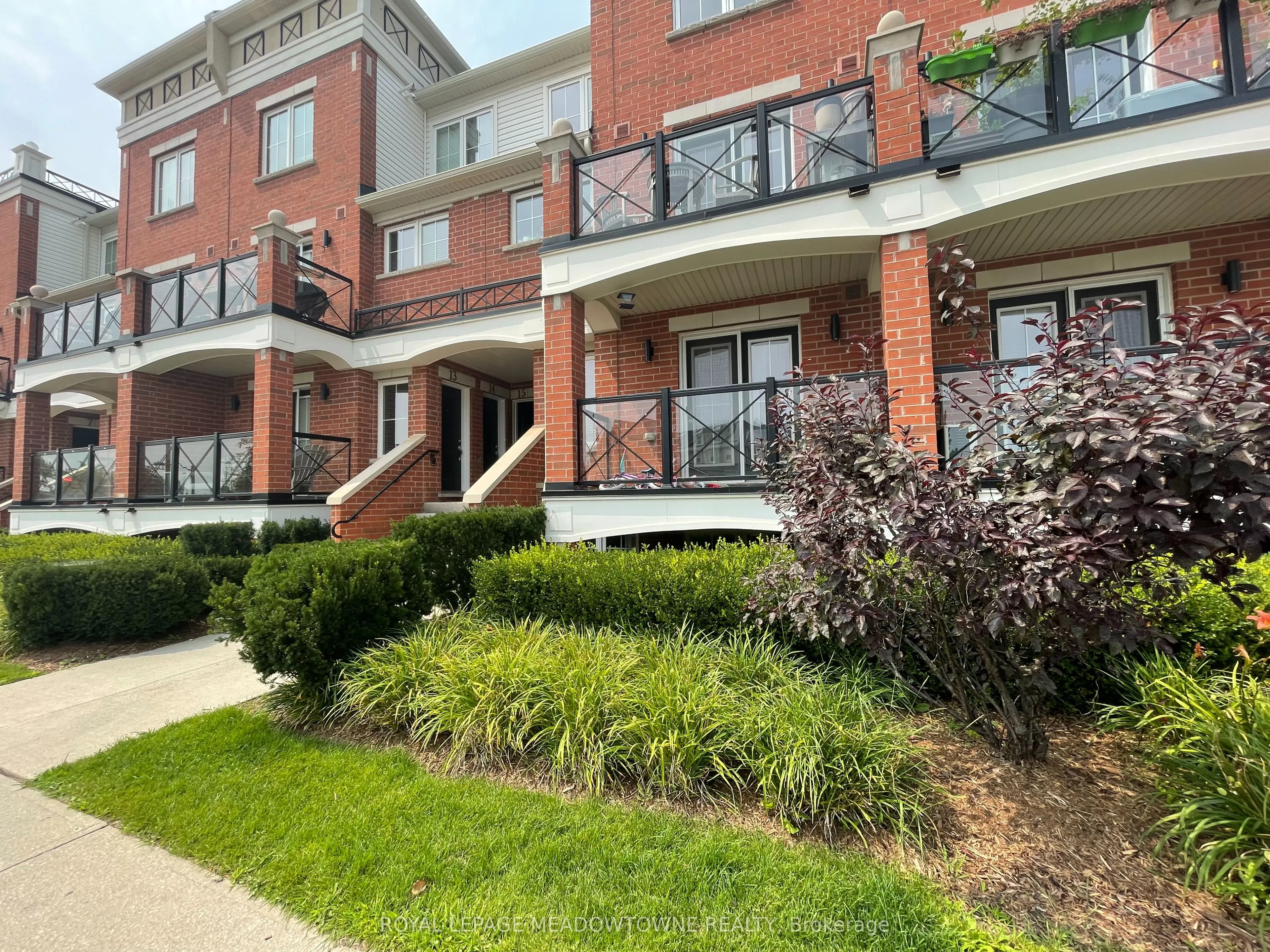 15 Hays Boulevard #18