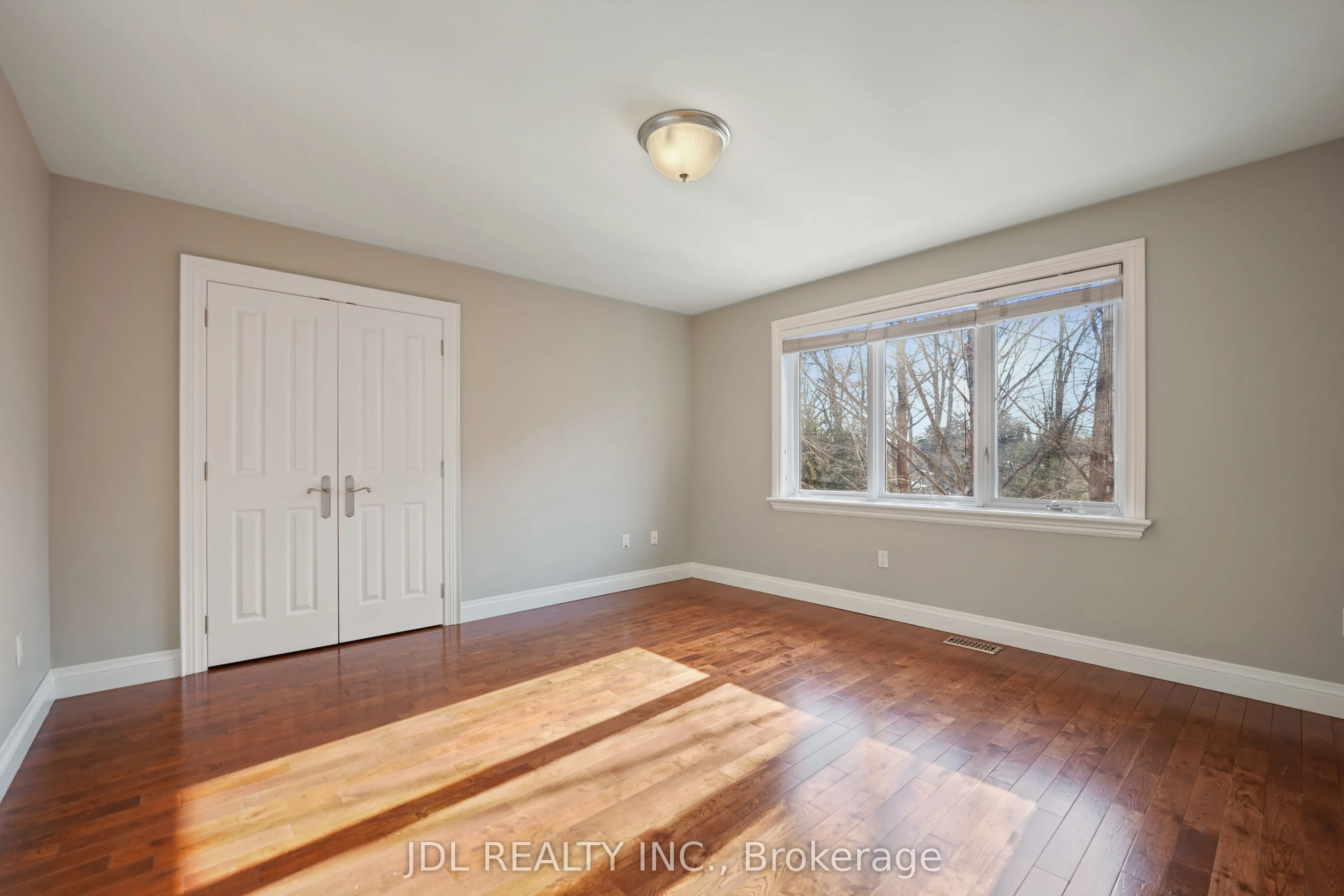1283 Lindburgh Court