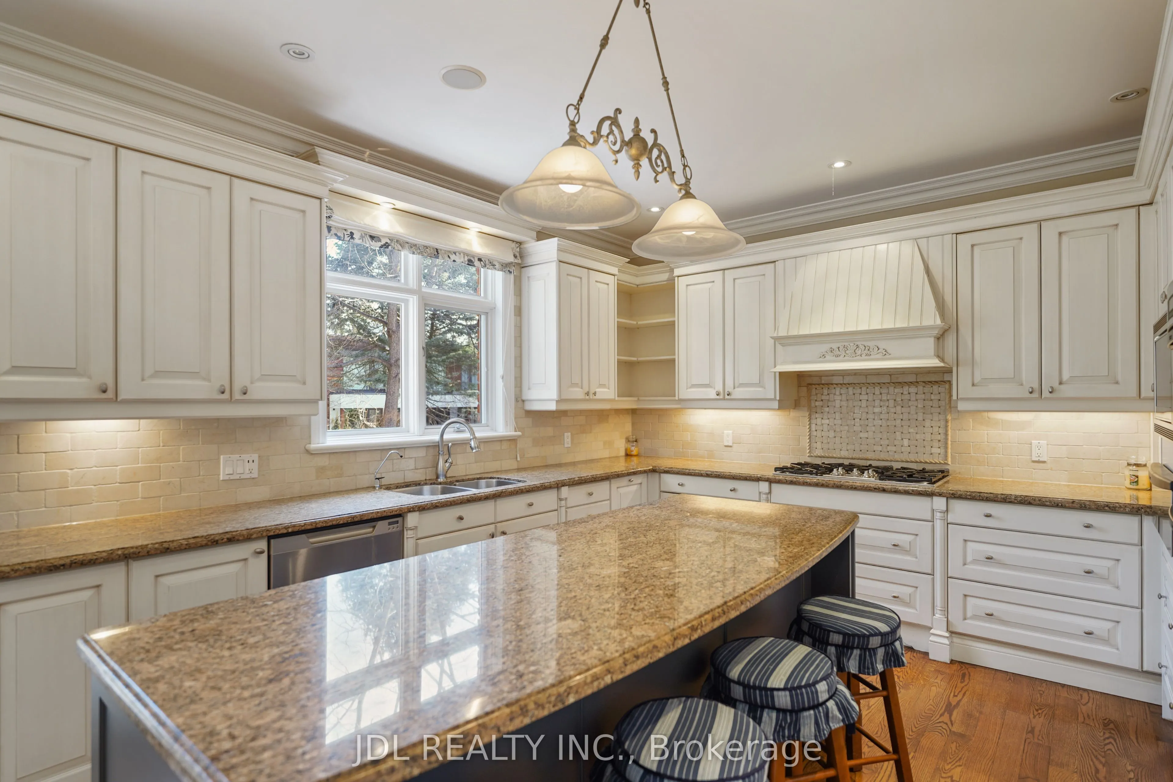 1283 Lindburgh Court