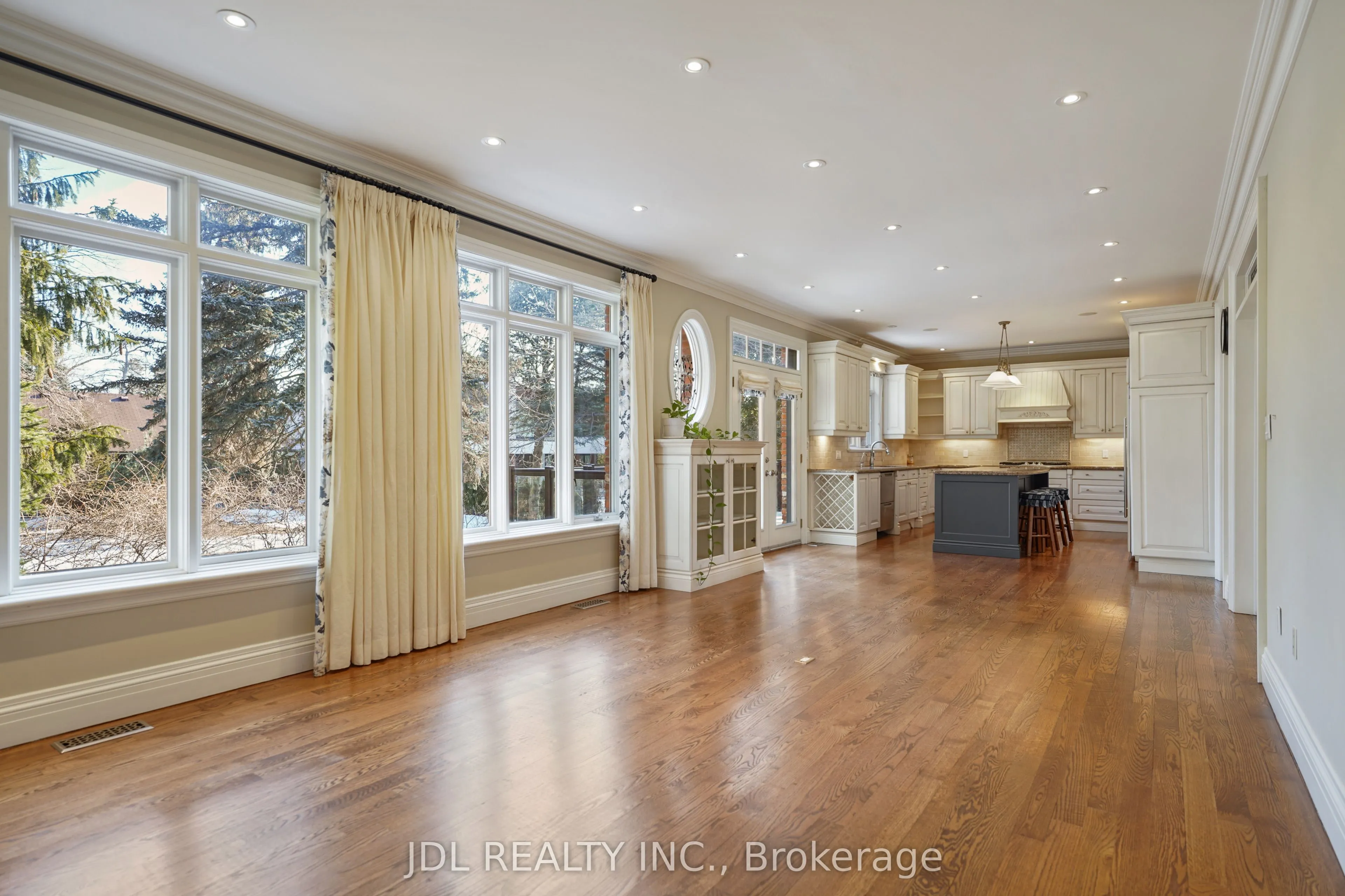 1283 Lindburgh Court