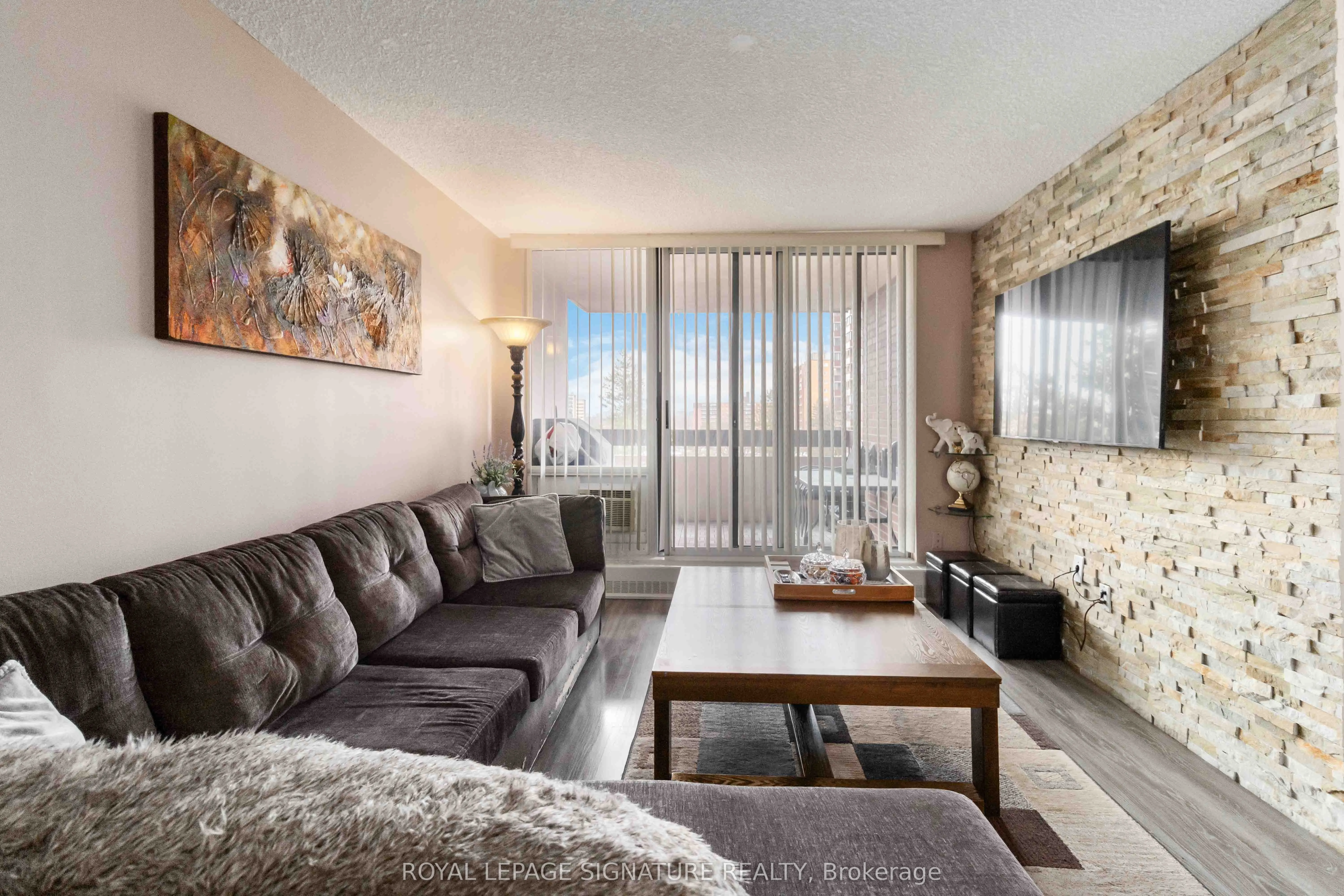 1615 Bloor Street #512