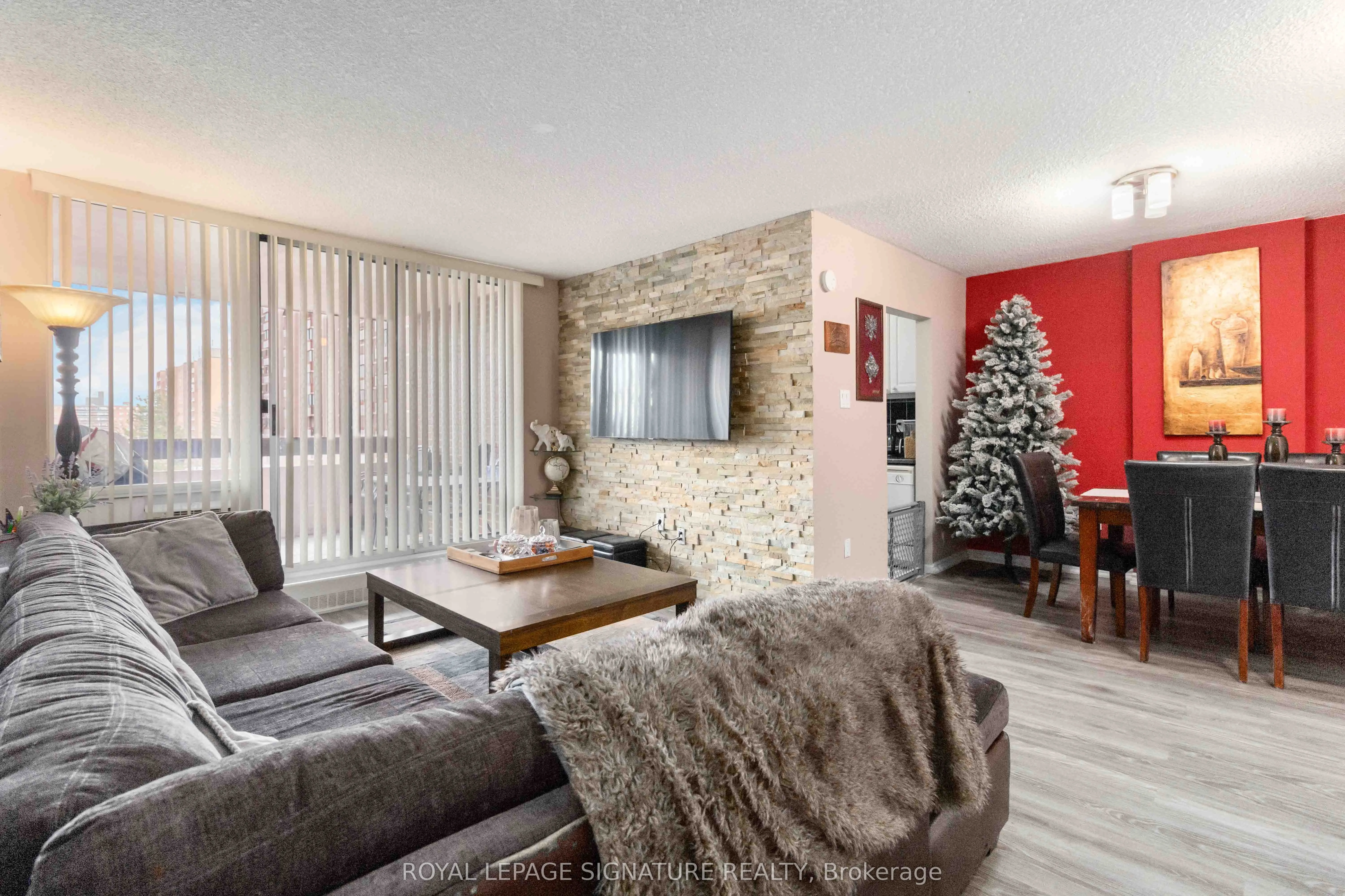 1615 Bloor Street #512