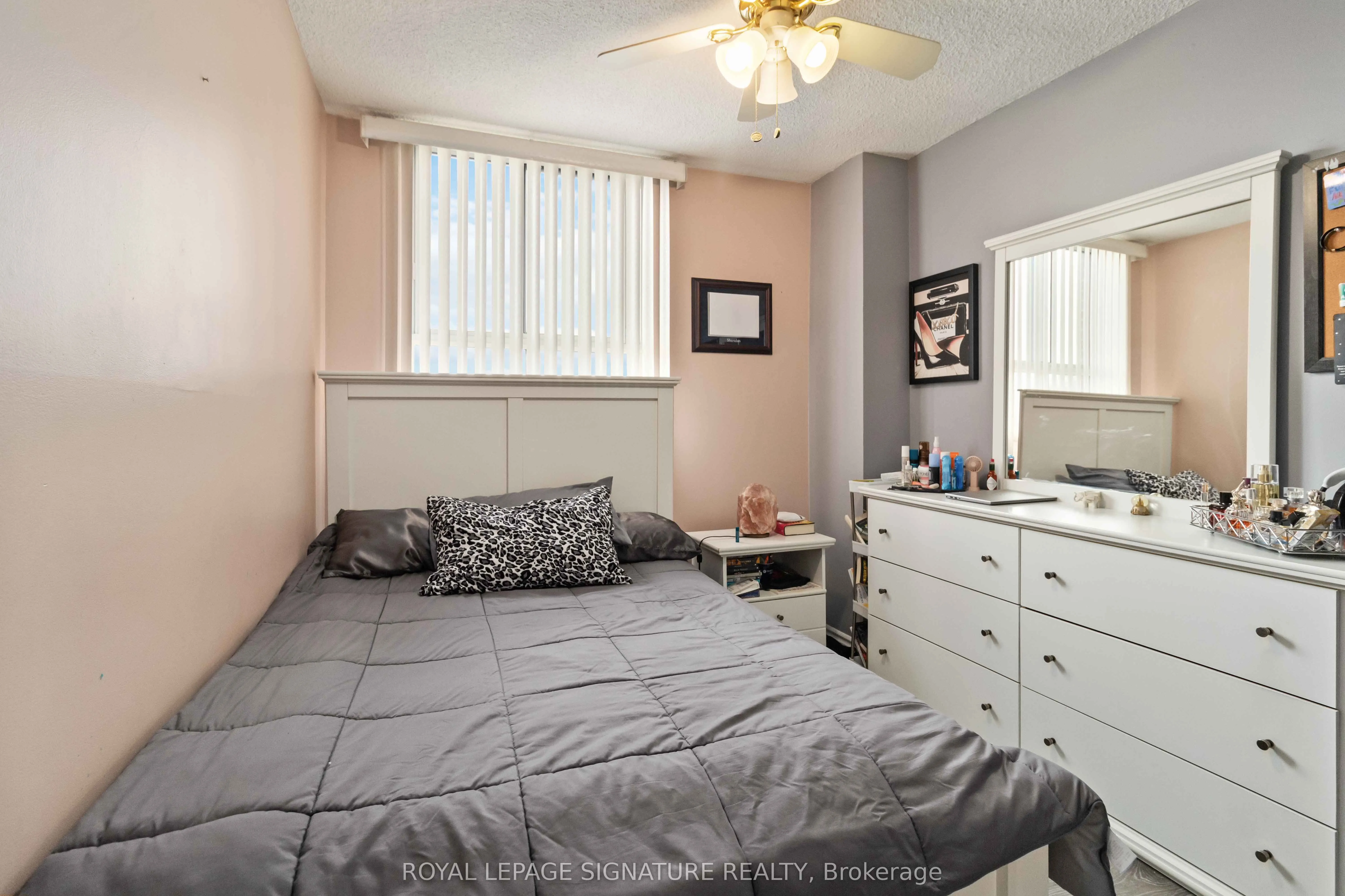 1615 Bloor Street #512