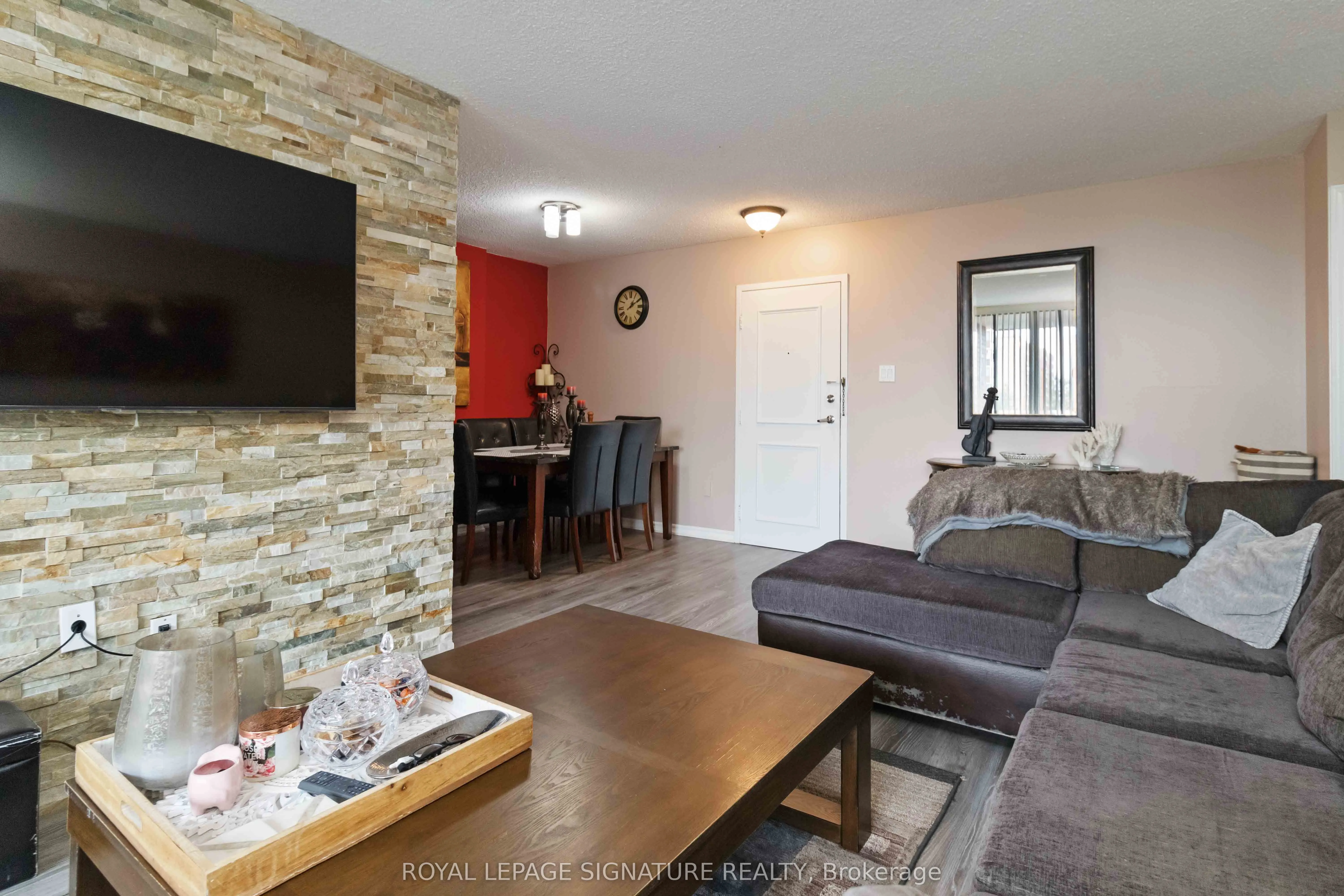 1615 Bloor Street #512