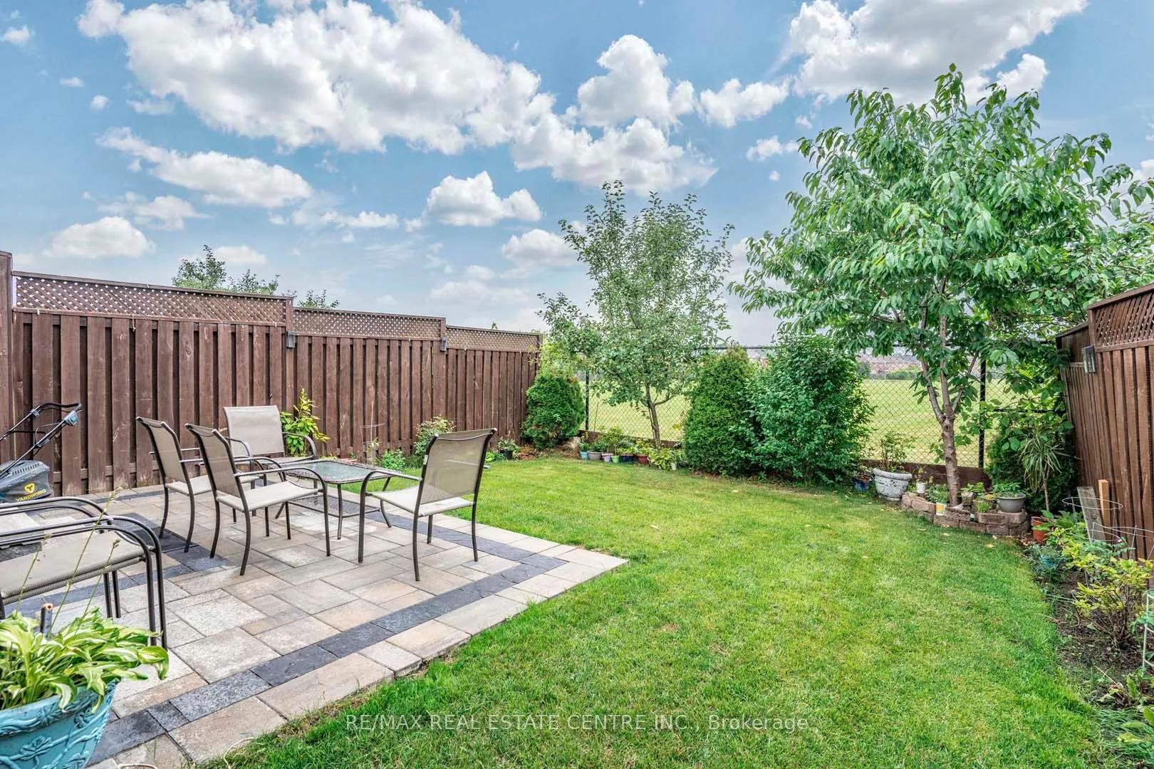 67 Quarry Edge Drive