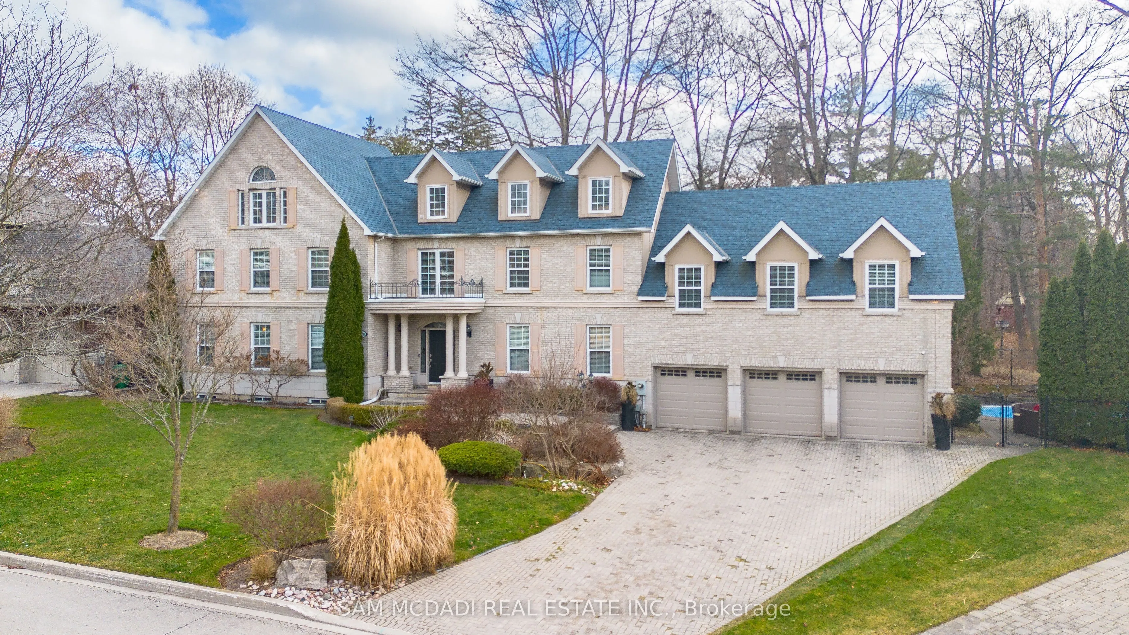 3248 Barchester Court