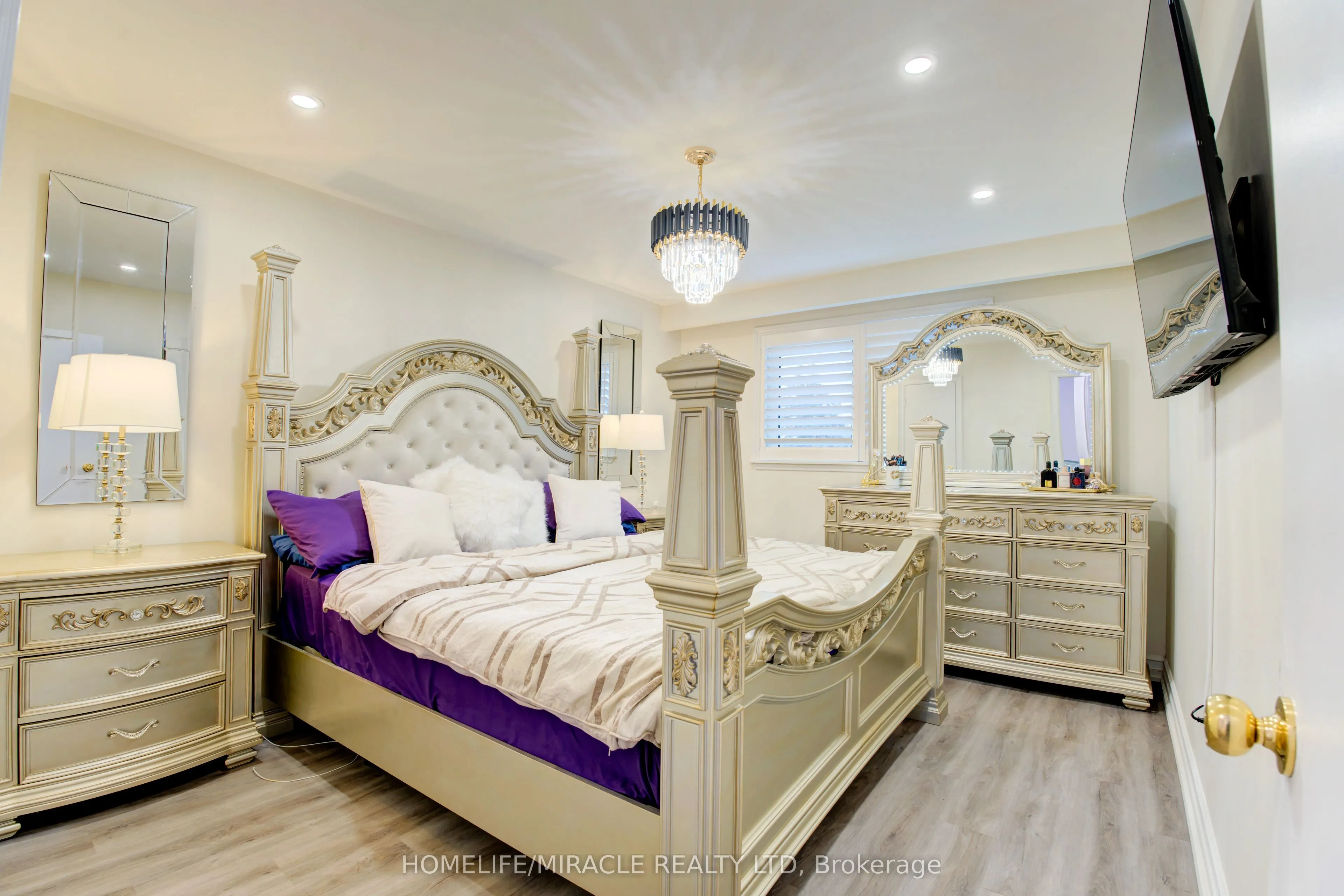 6 Rima Court