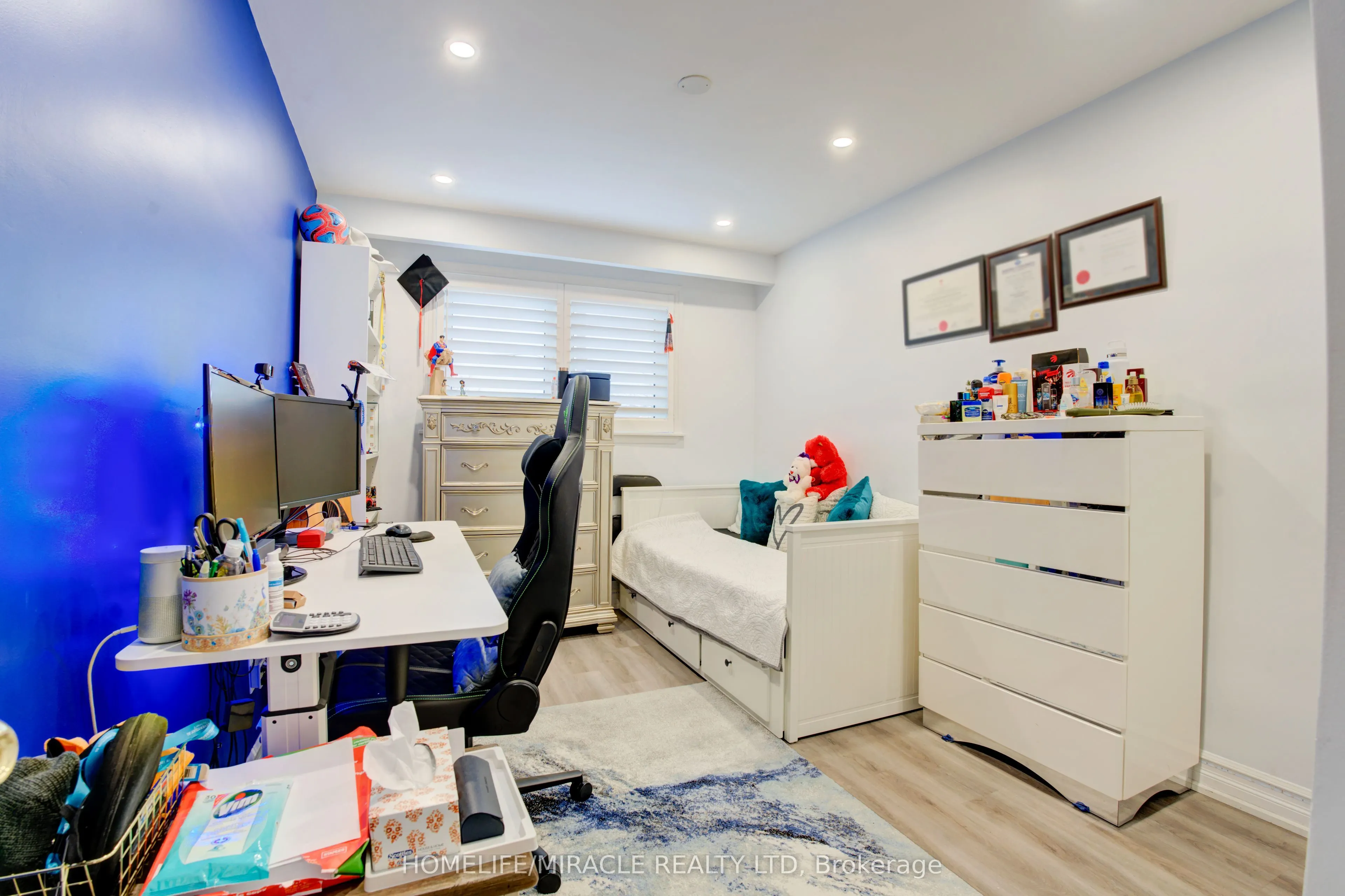 6 Rima Court