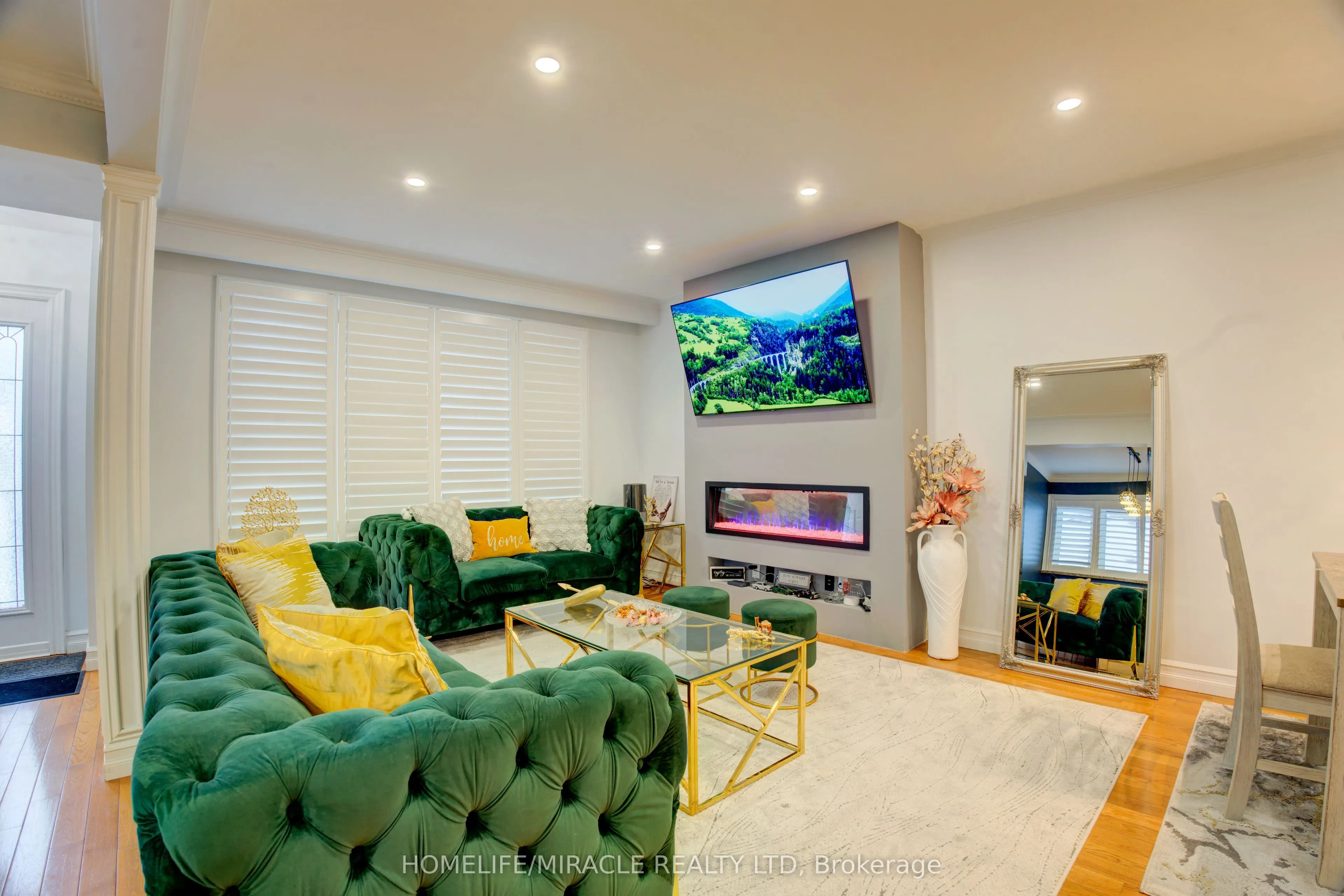 6 Rima Court