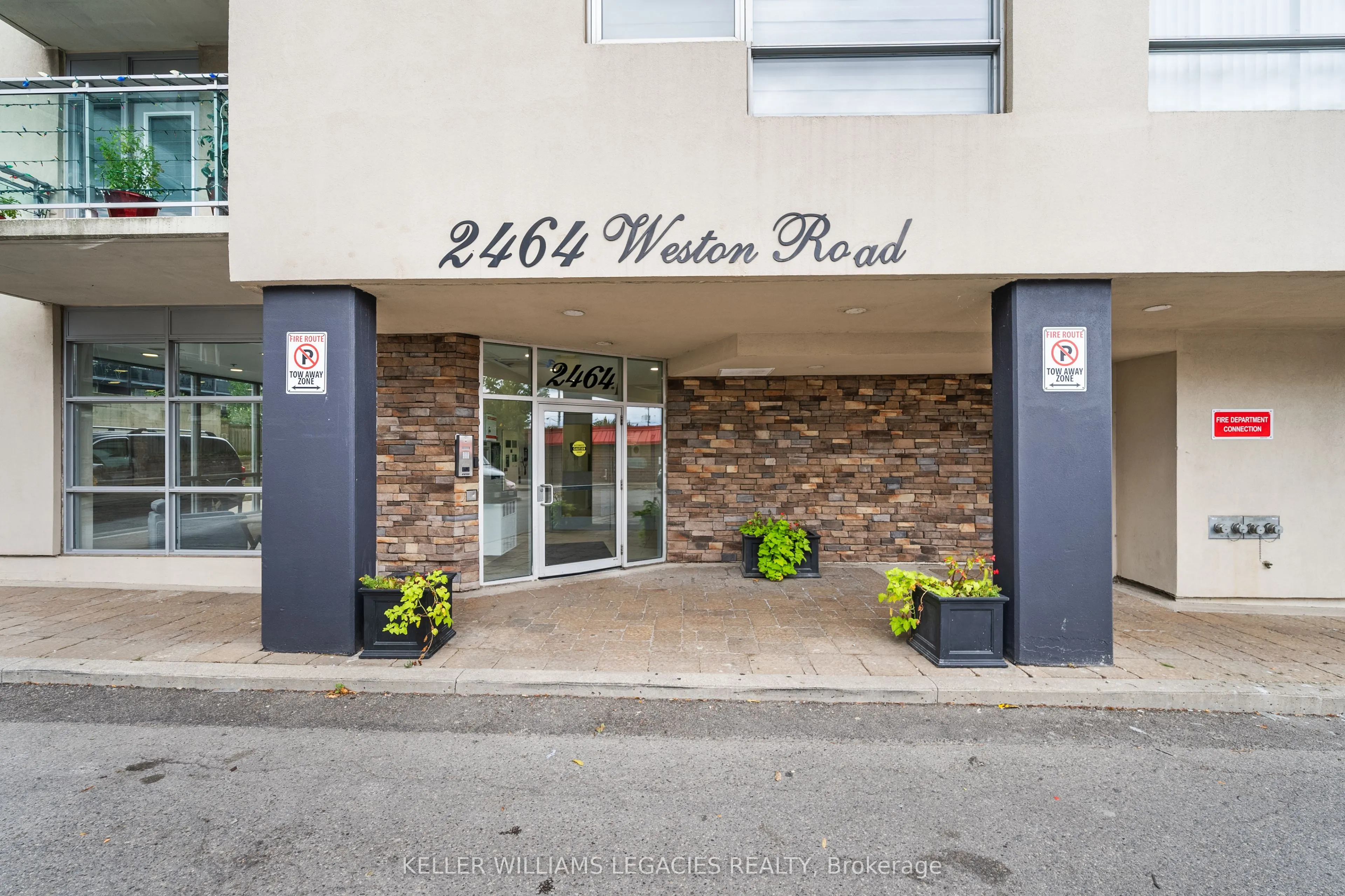 2464 Weston Road, #405