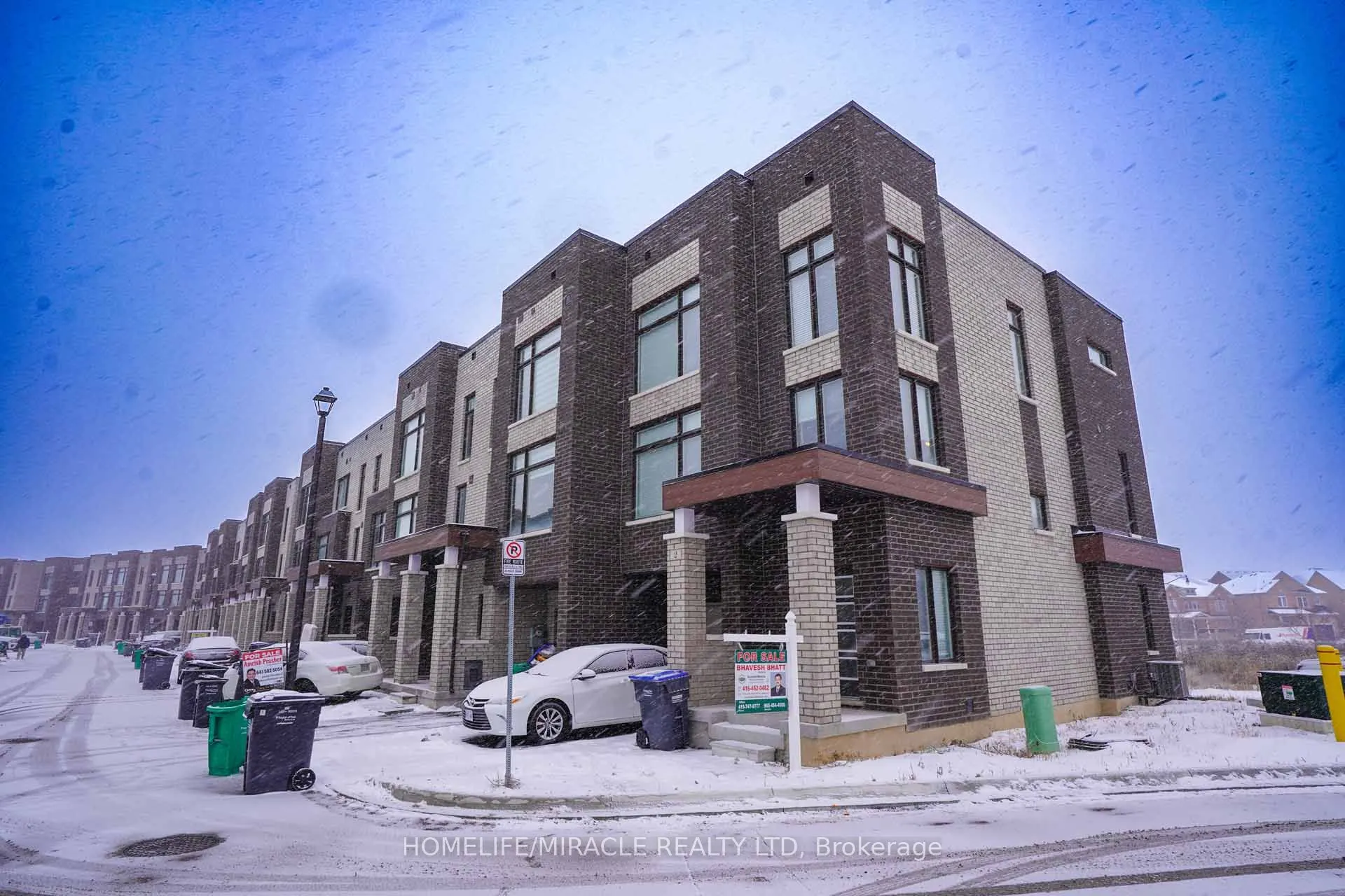 2 Queenpost Drive