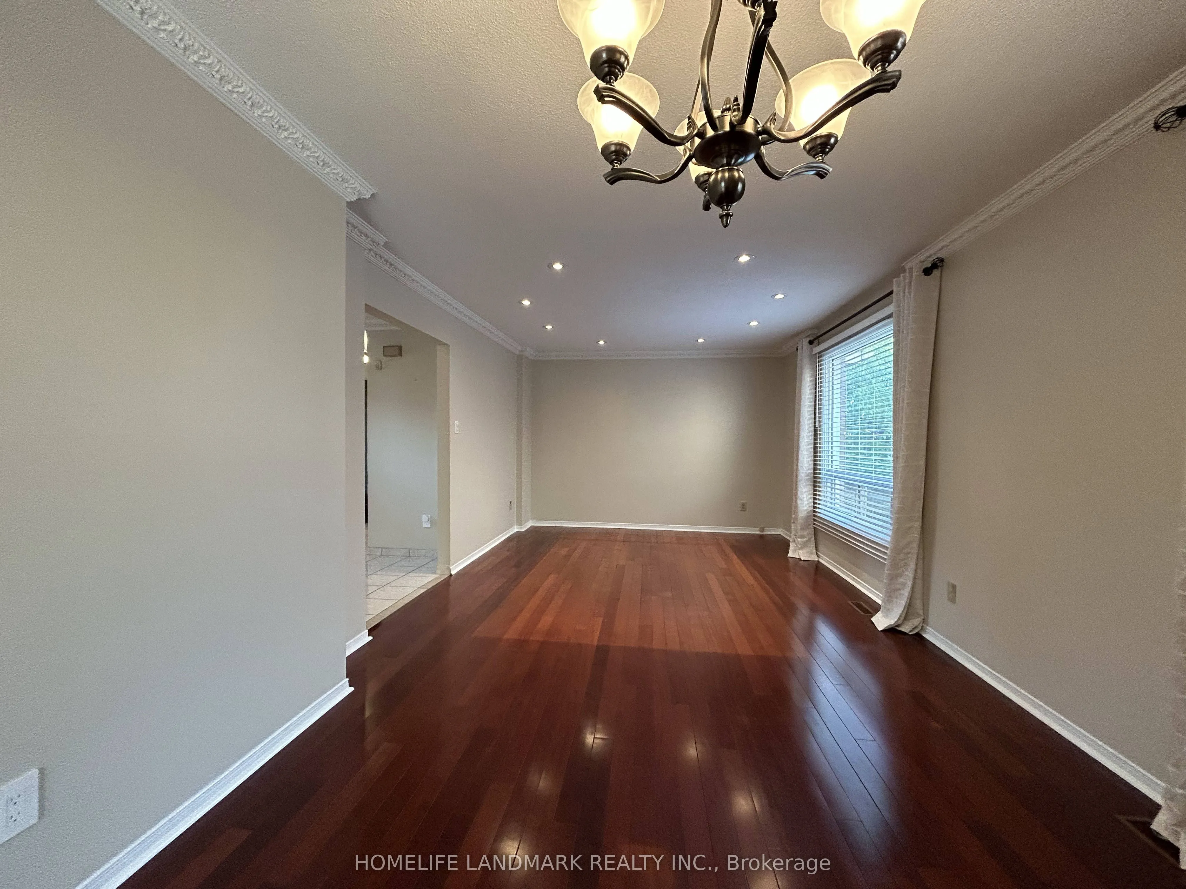 4120 Chadburn Crescent