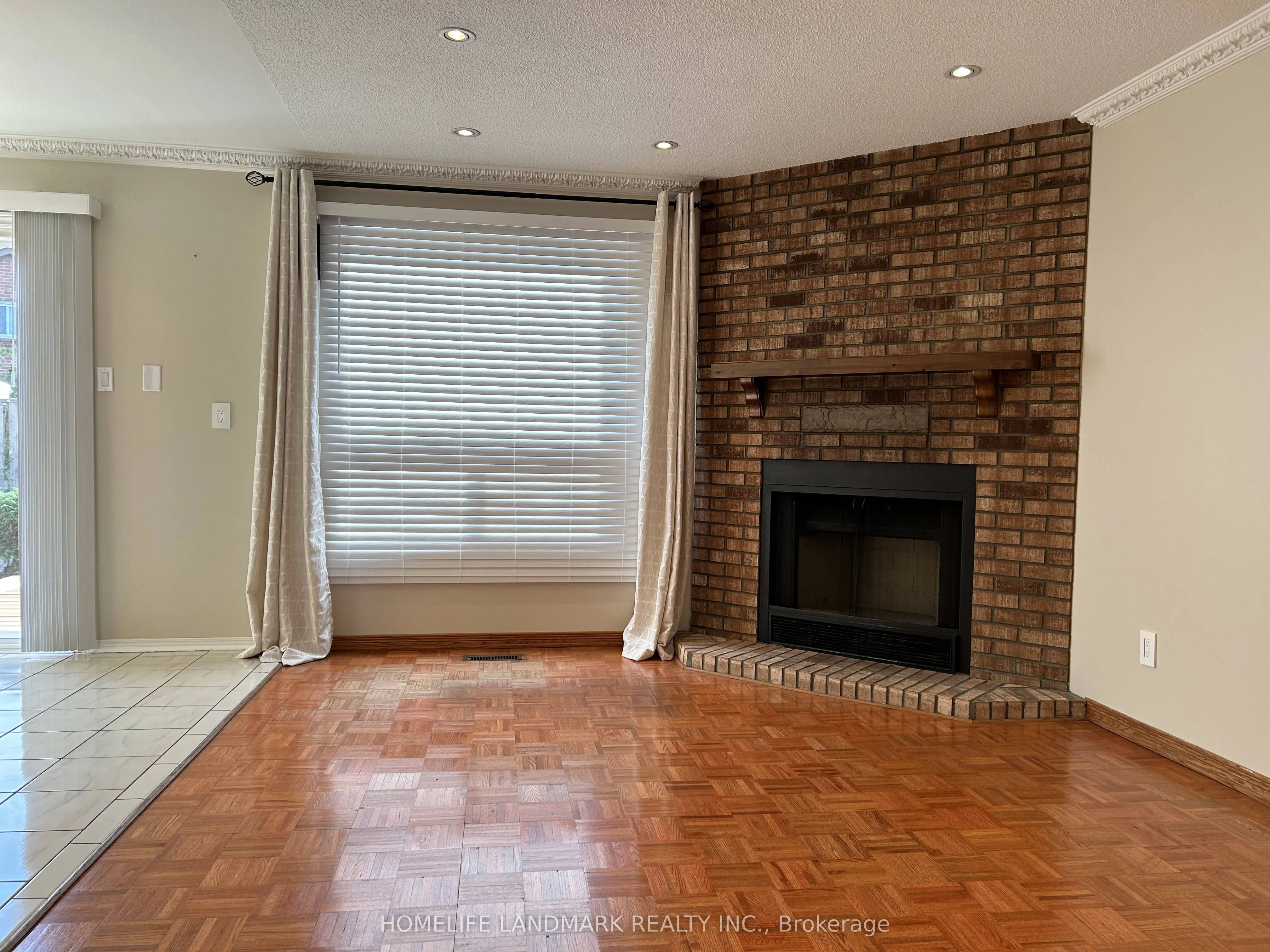 4120 Chadburn Crescent