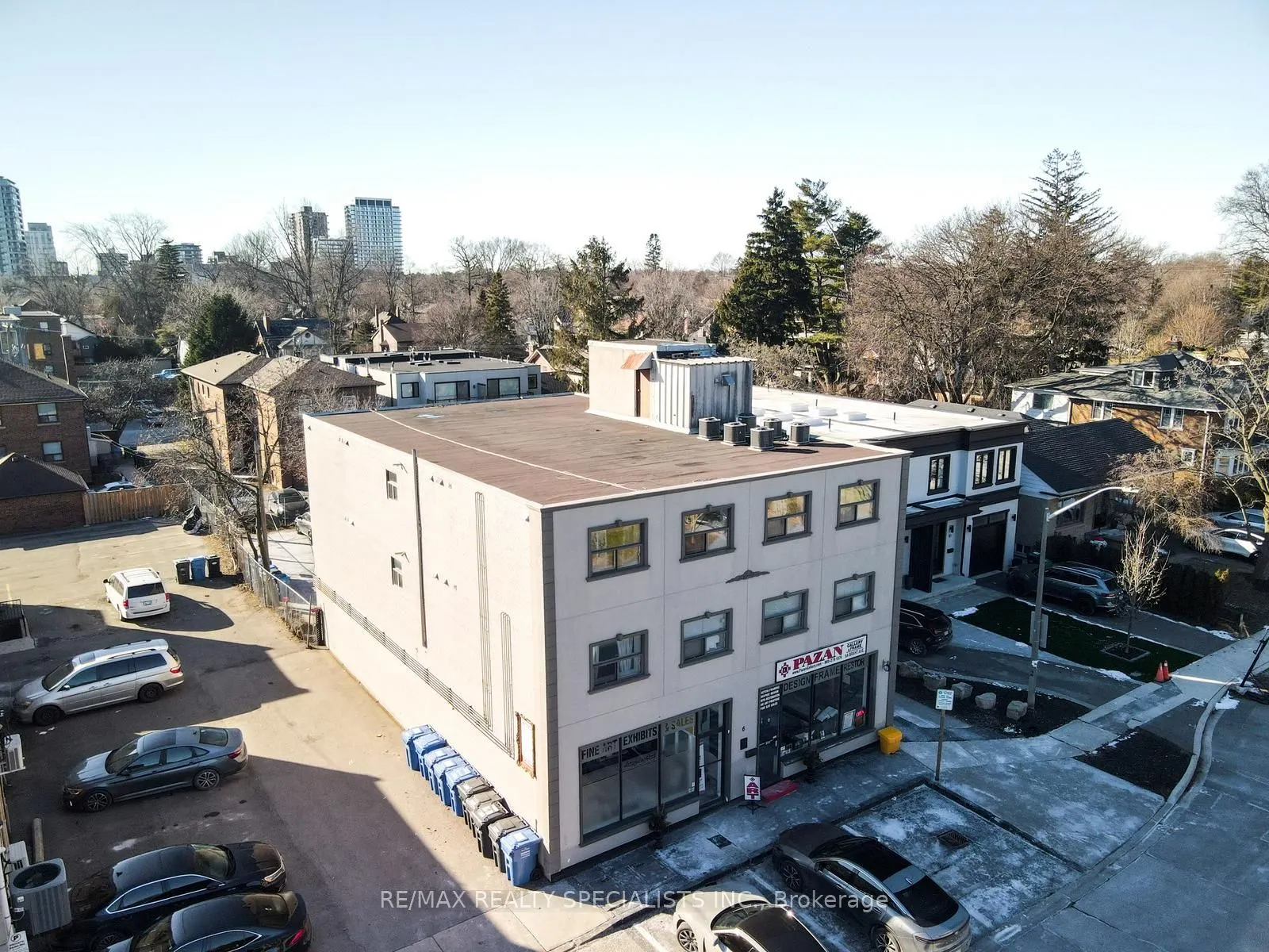6 Brant Avenue