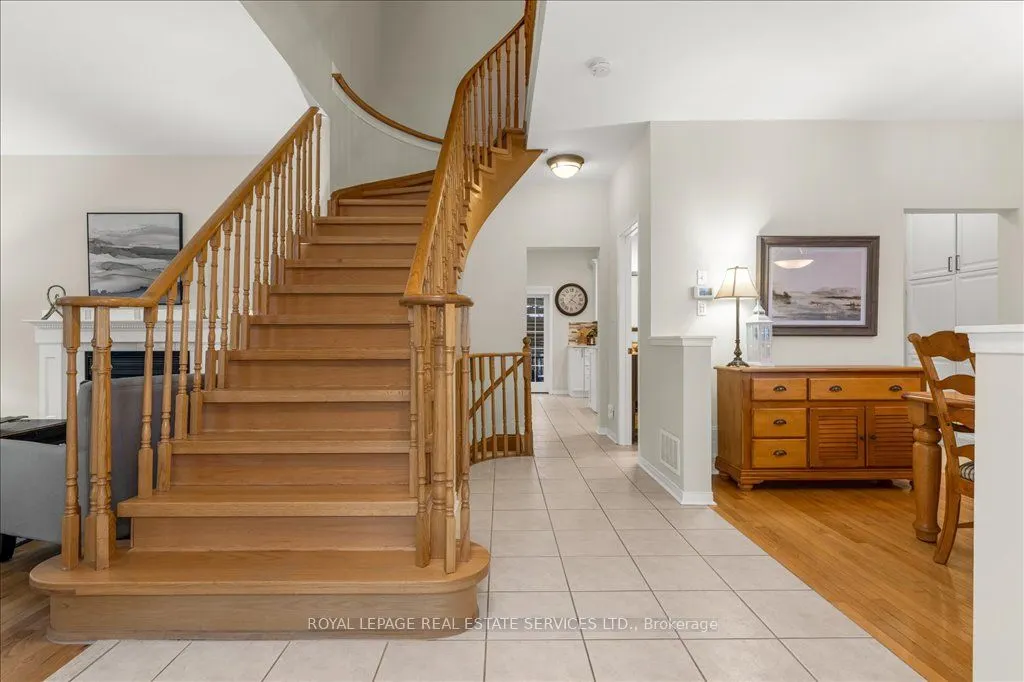 2483 Sunnyhurst Close