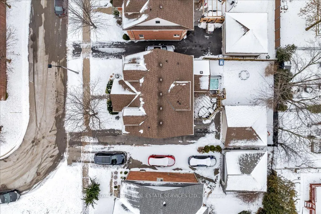 2483 Sunnyhurst Close