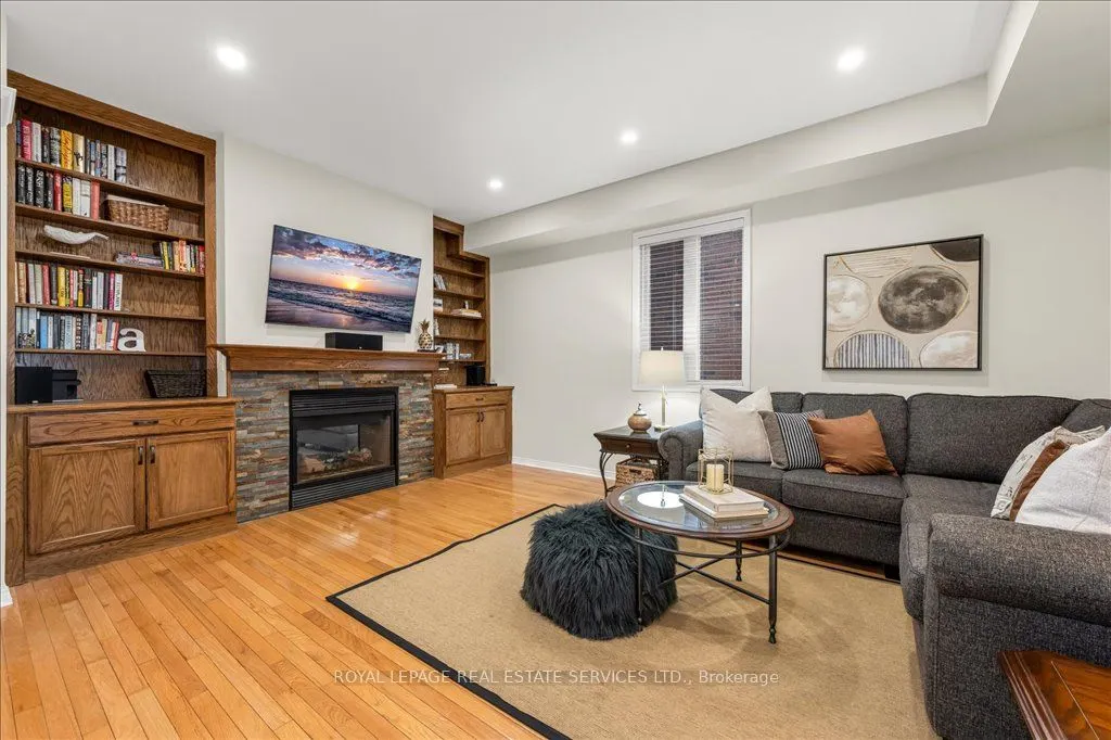 2483 Sunnyhurst Close