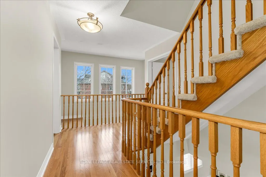 2483 Sunnyhurst Close