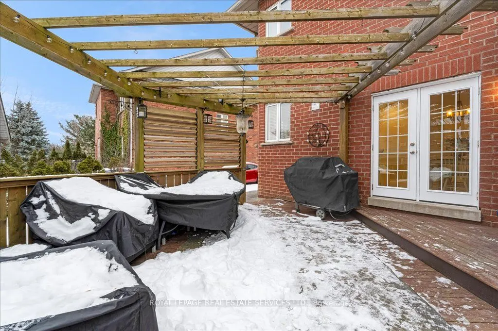2483 Sunnyhurst Close