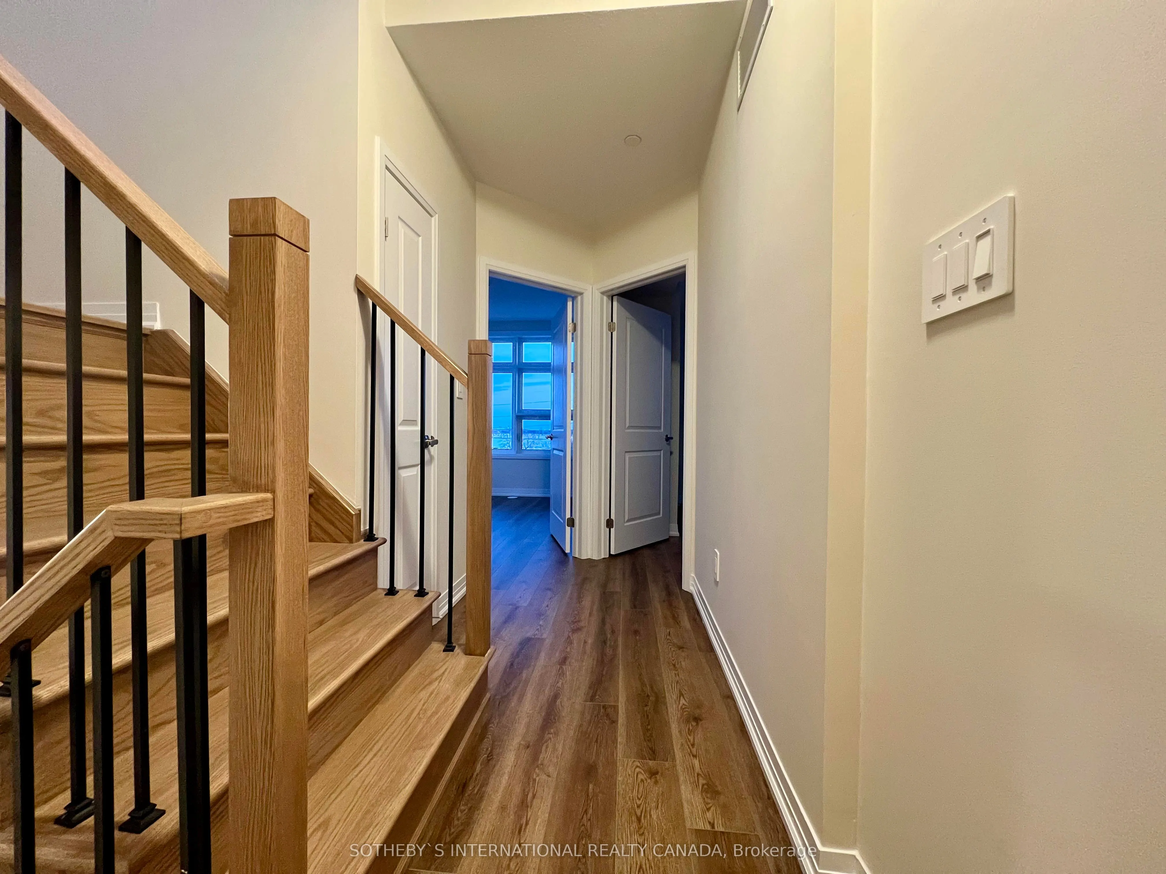 1585 Rose Way #103