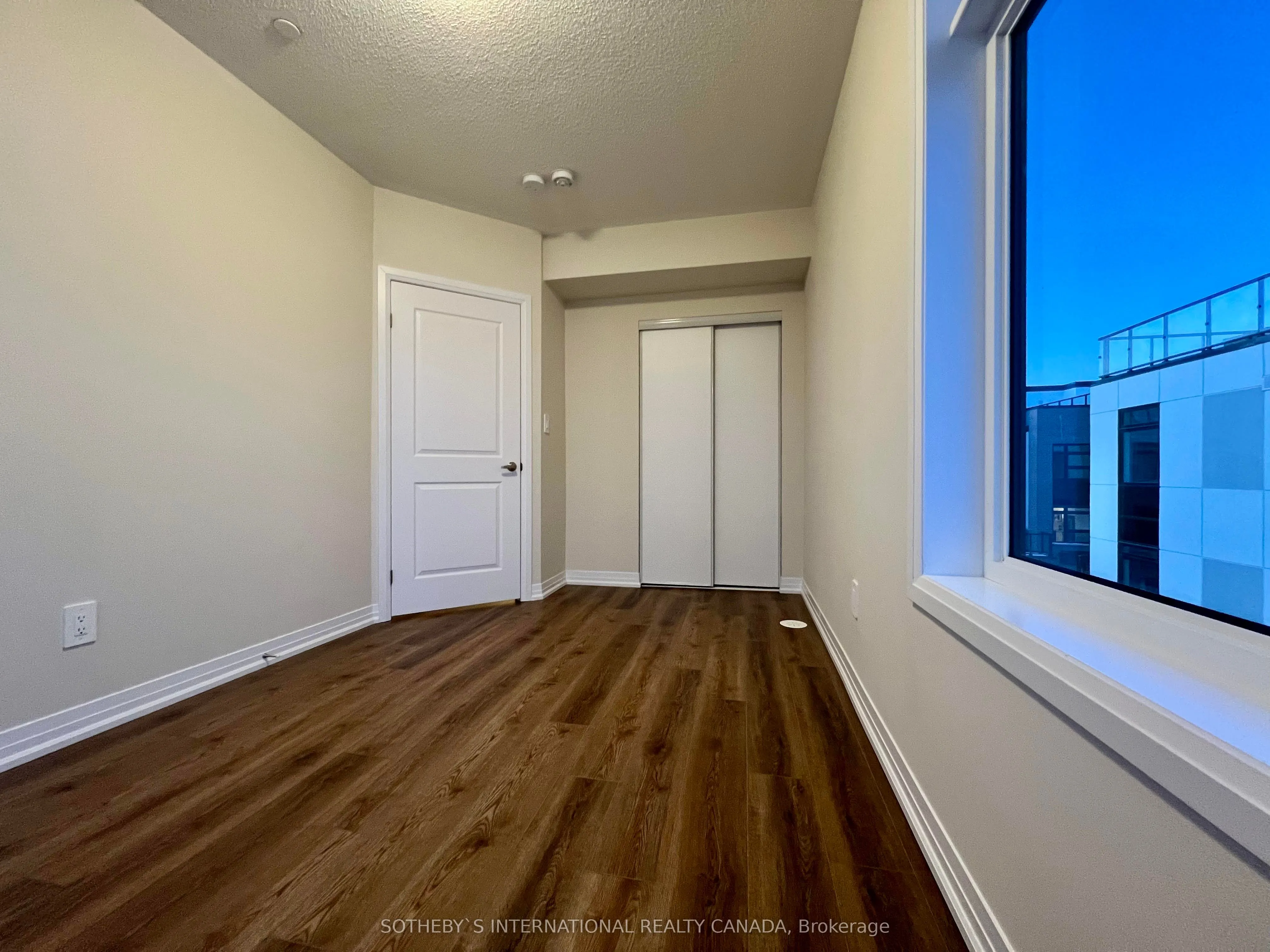 1585 Rose Way #103