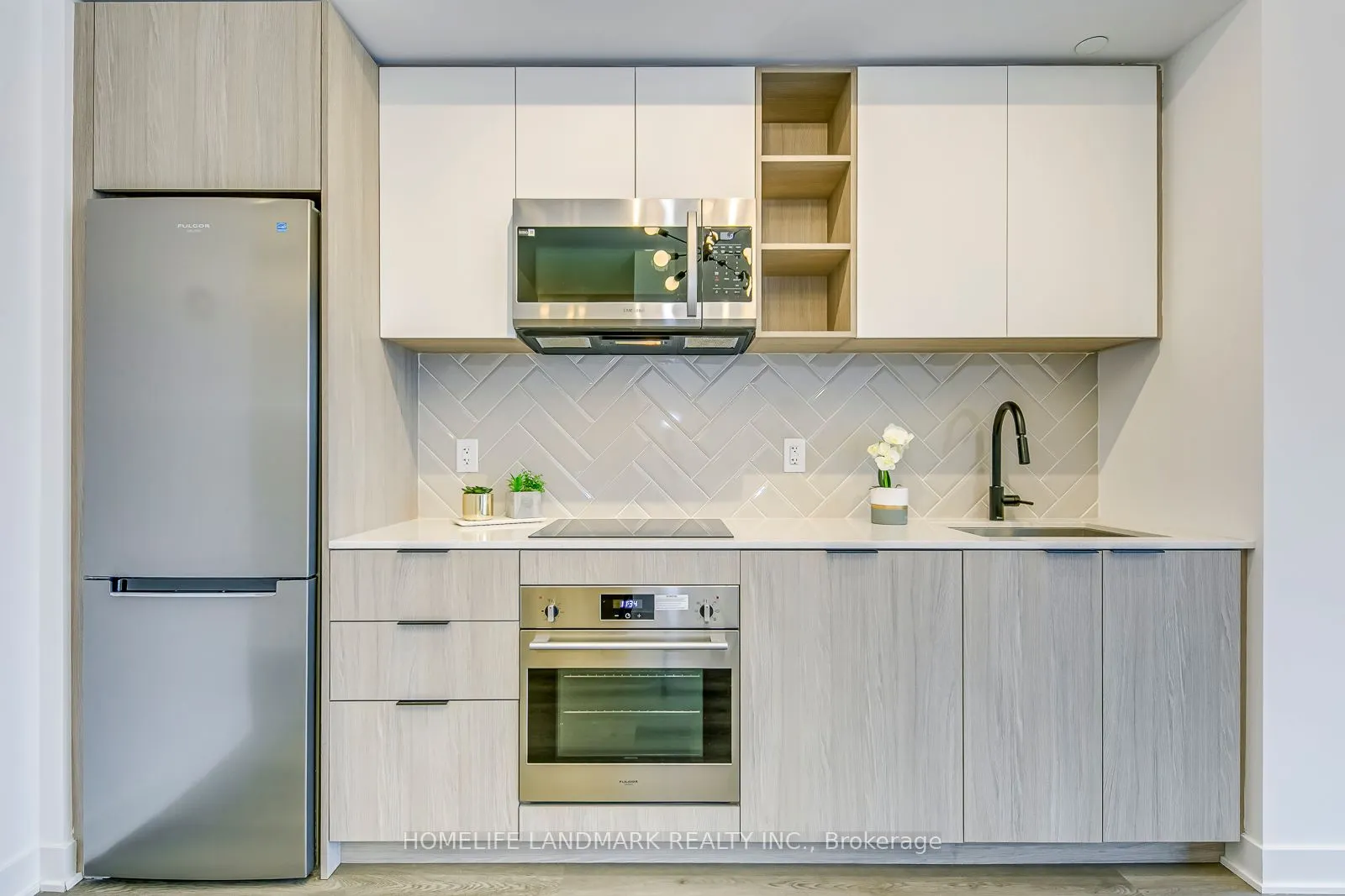 36 Zorra Street, #2002