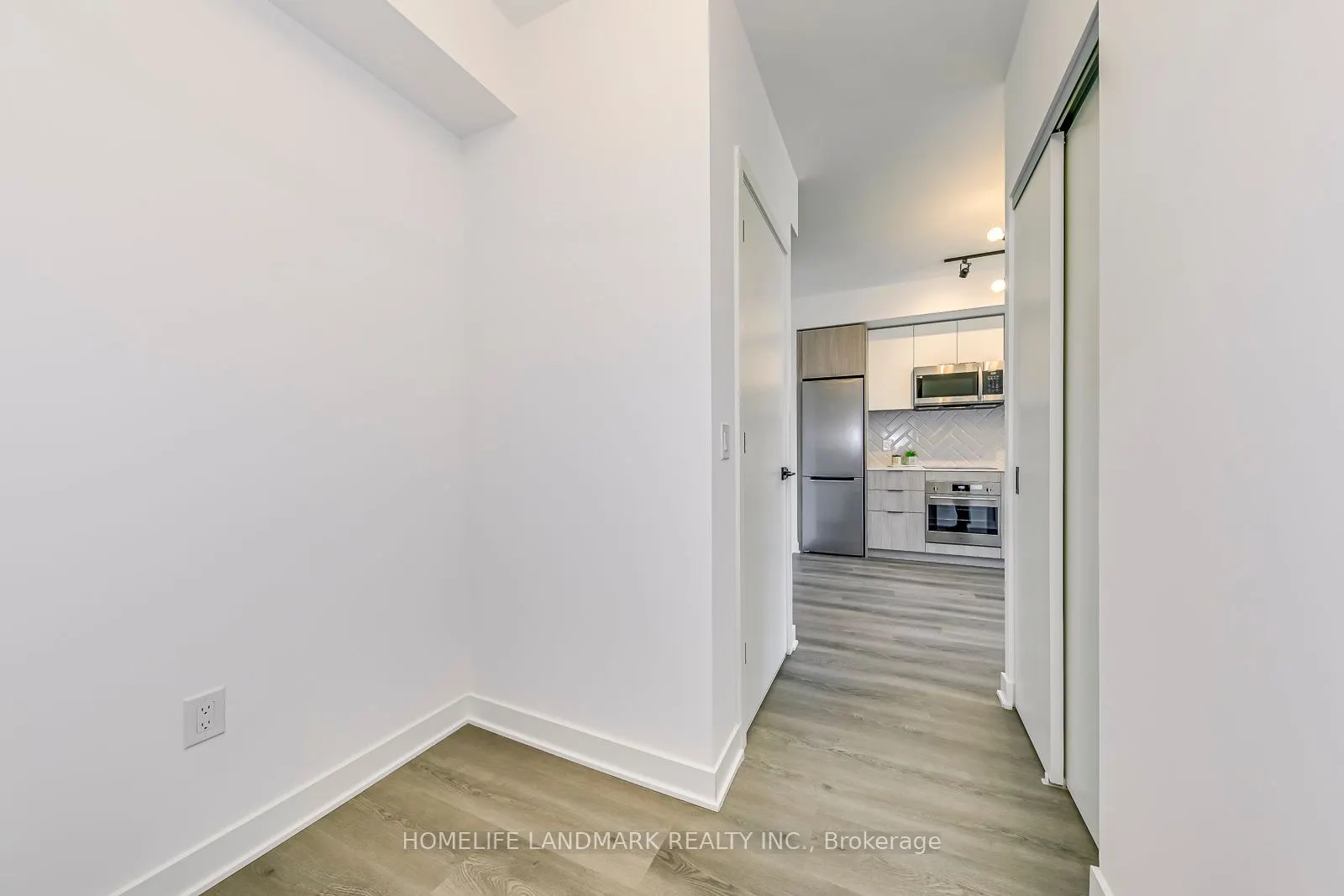 36 Zorra Street, #2002