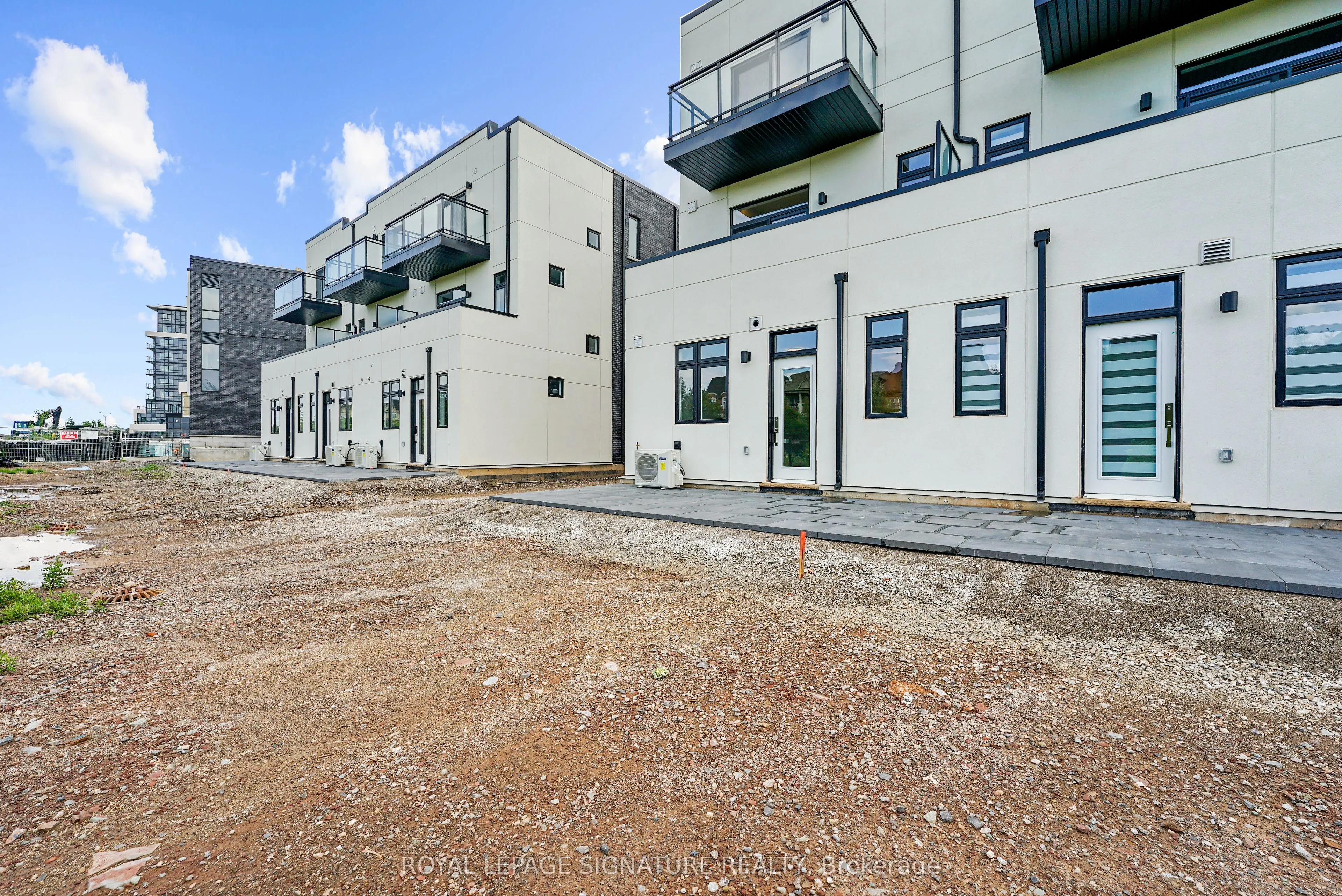 3047 Trailside Drive