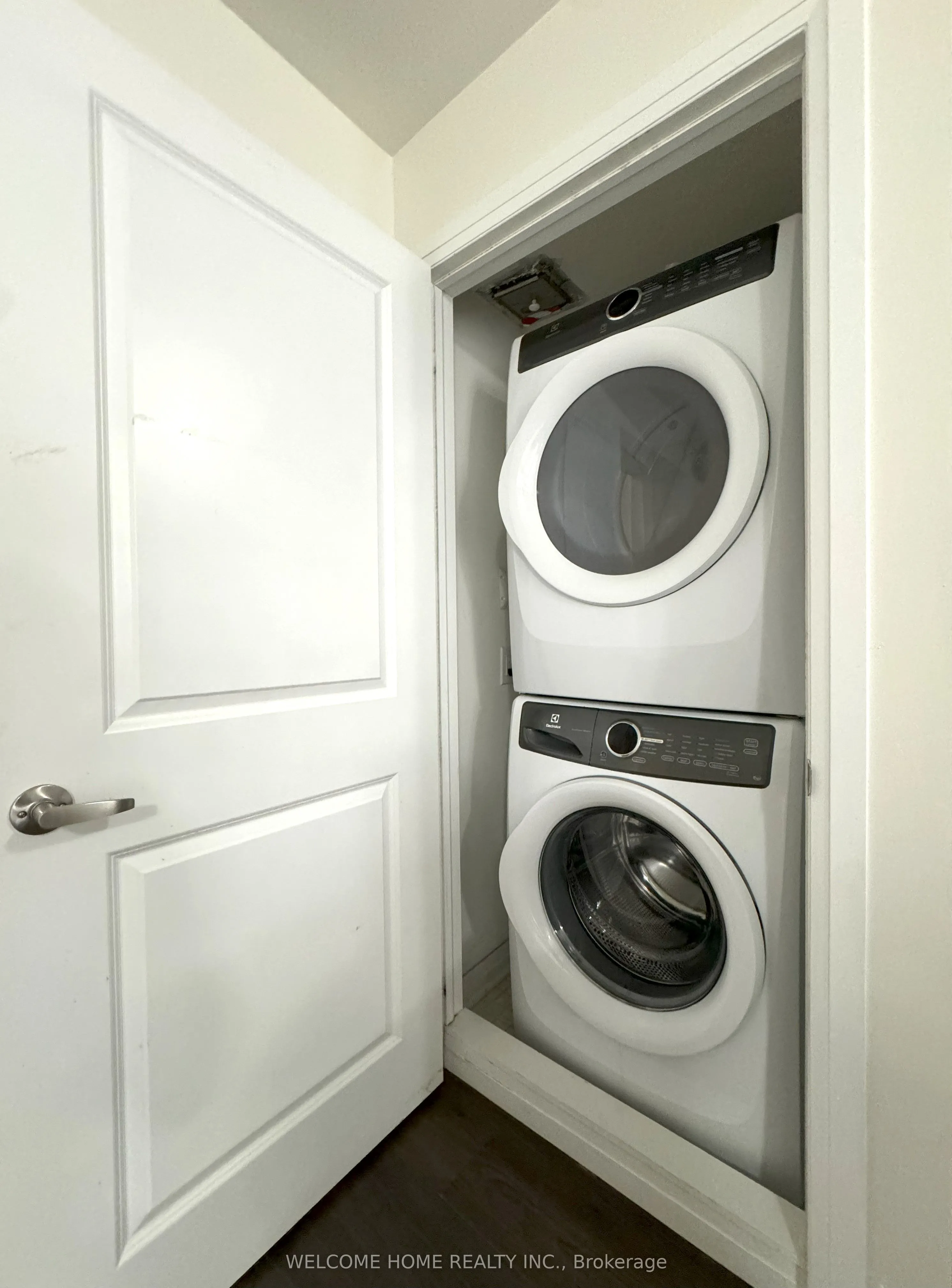 155 William Duncan Road, #1