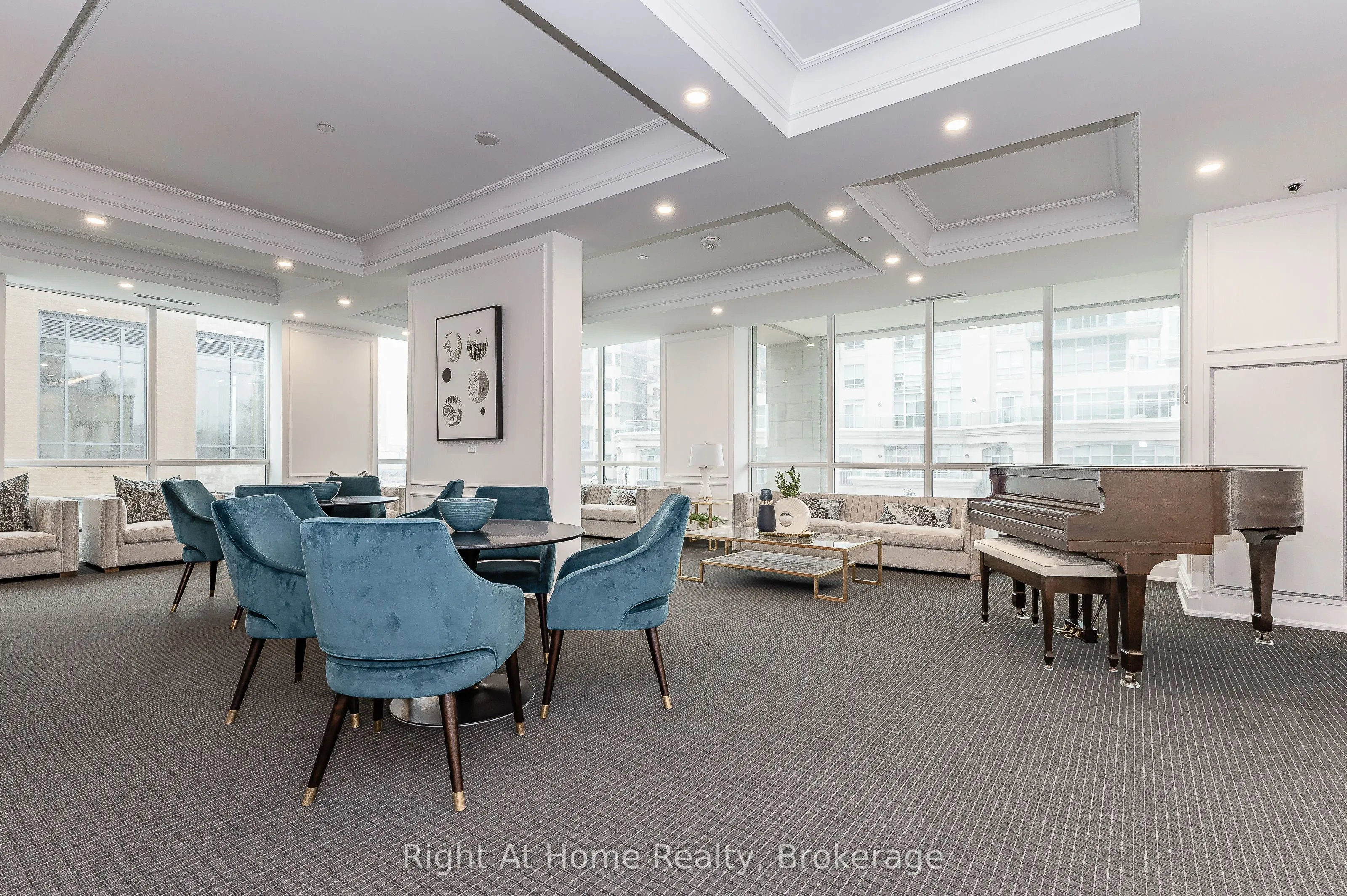 2060 LAKESHORE Road, #802