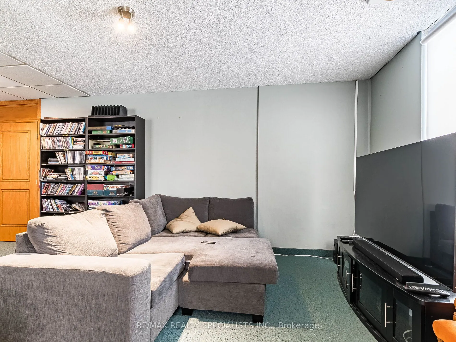 1535 Lakeshore Road E, #1806