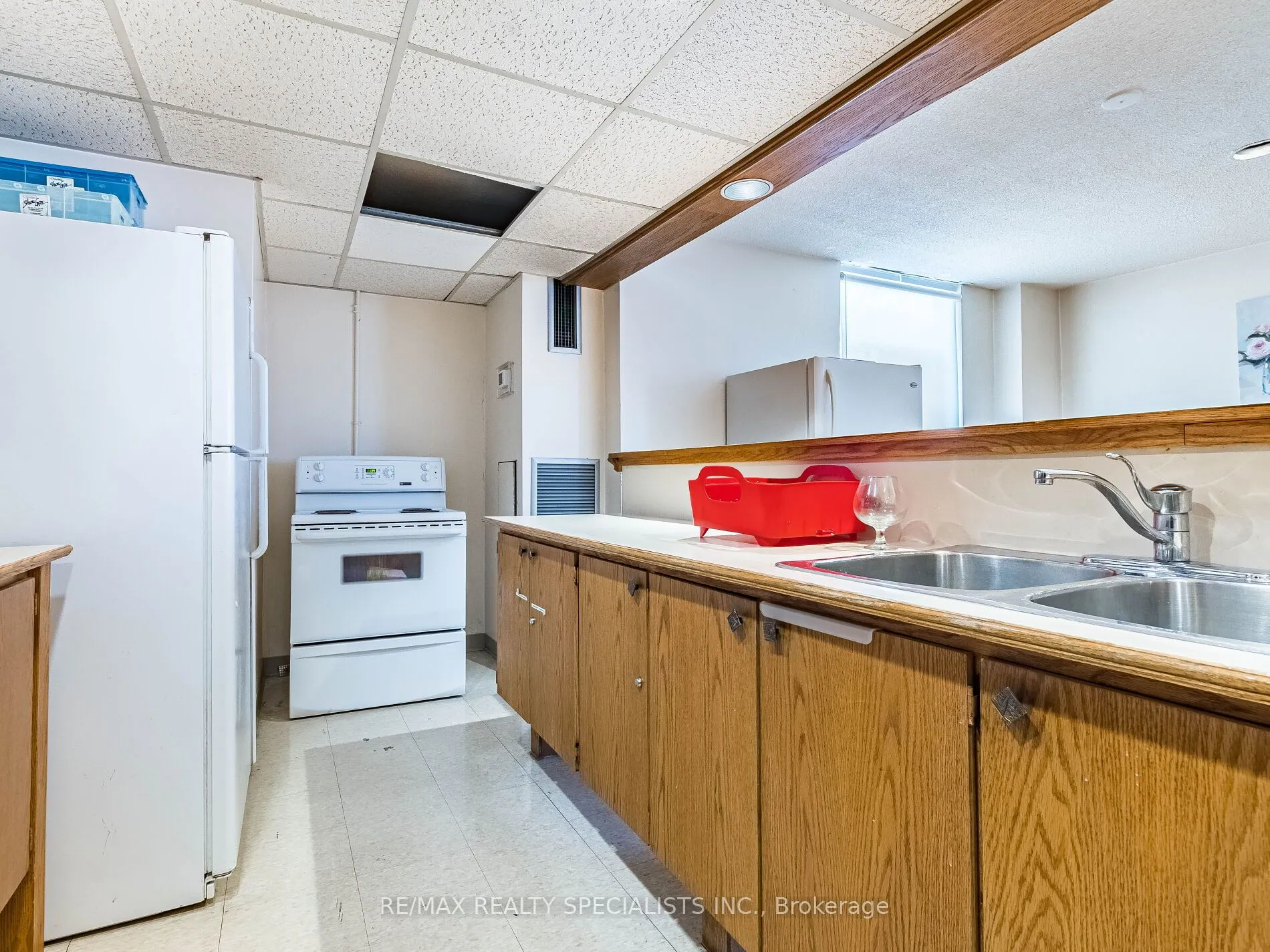 1535 Lakeshore Road E, #1806