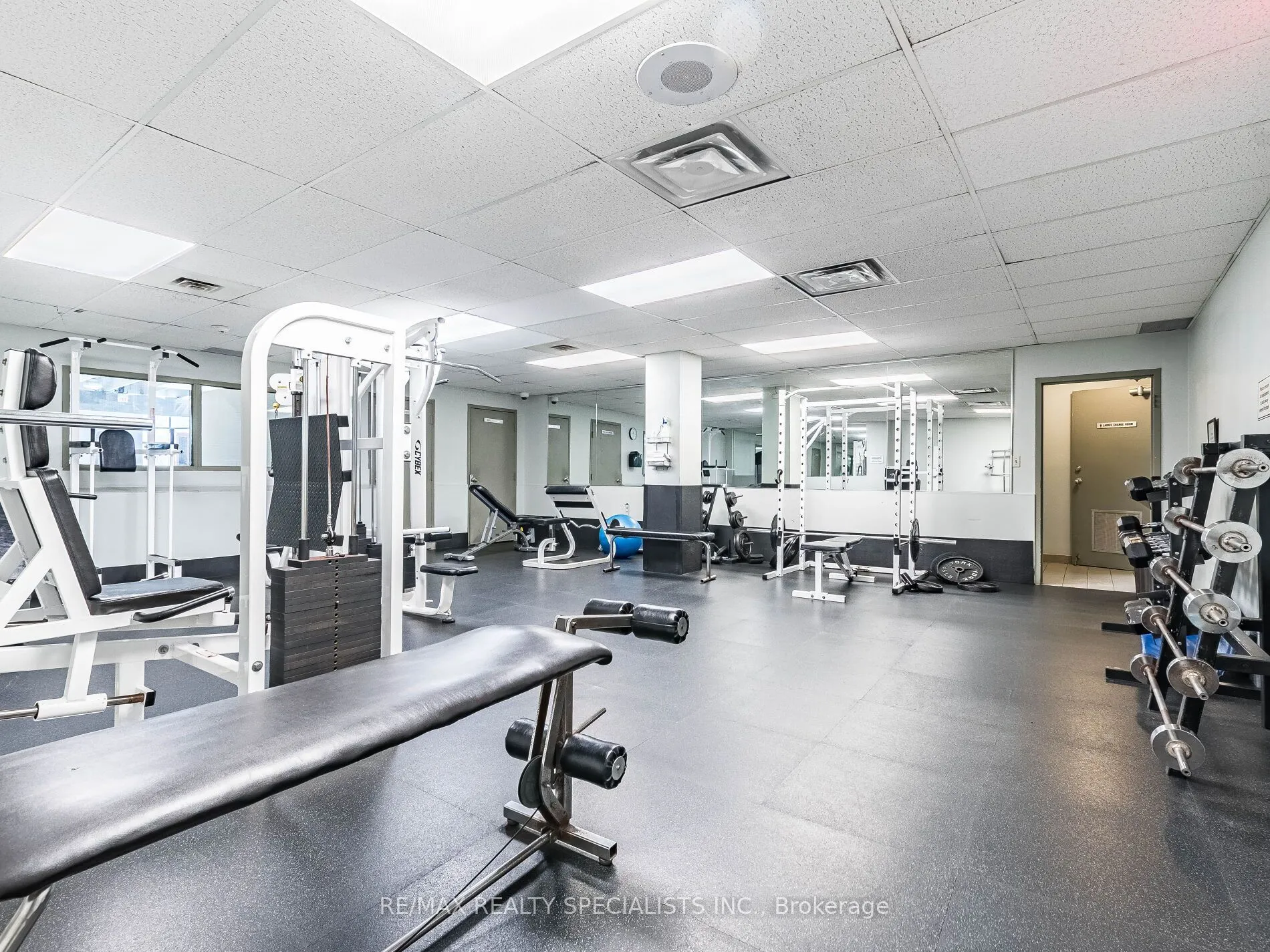 1535 Lakeshore Road E, #1806