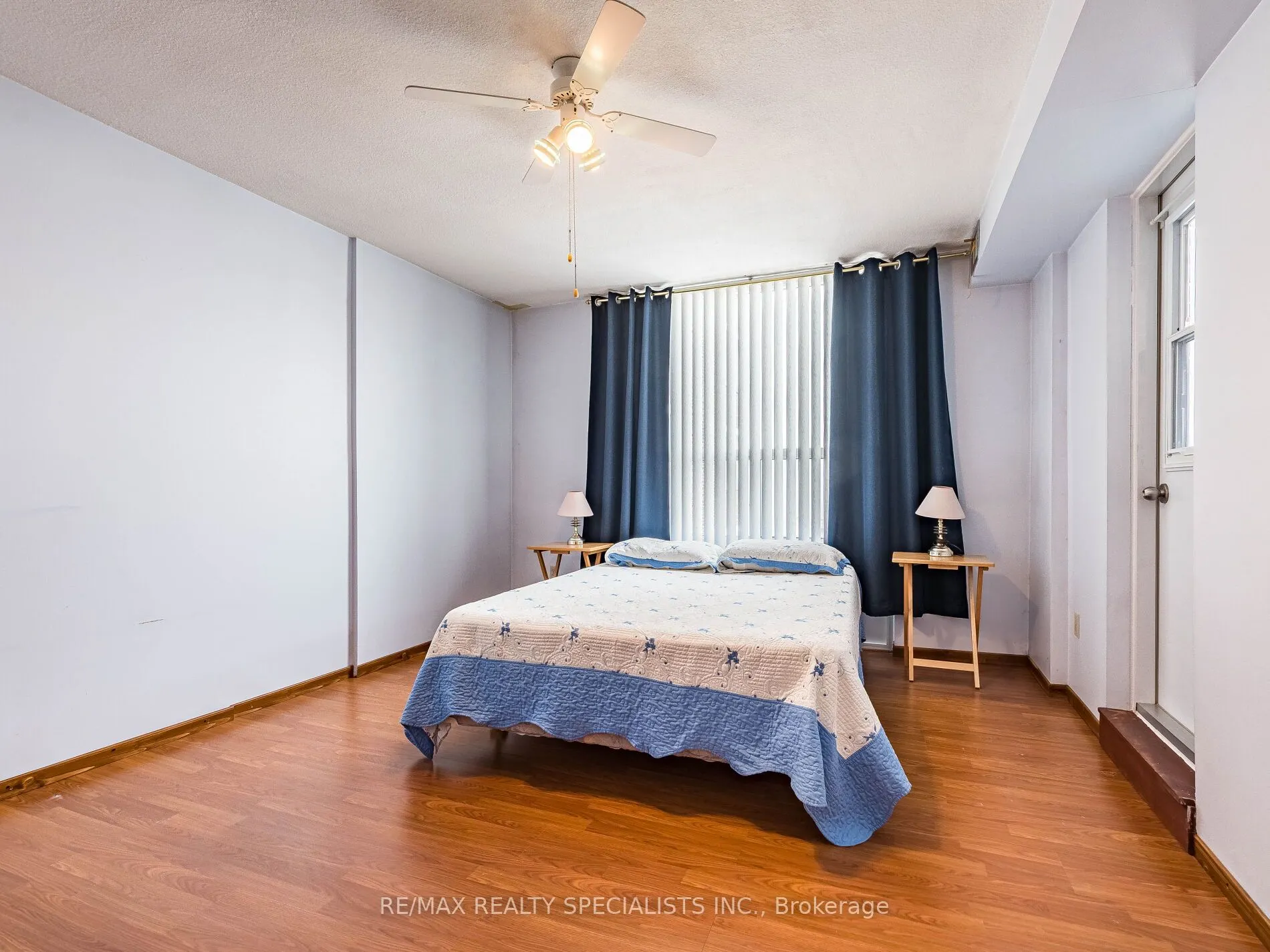 1535 Lakeshore Road E, #1806