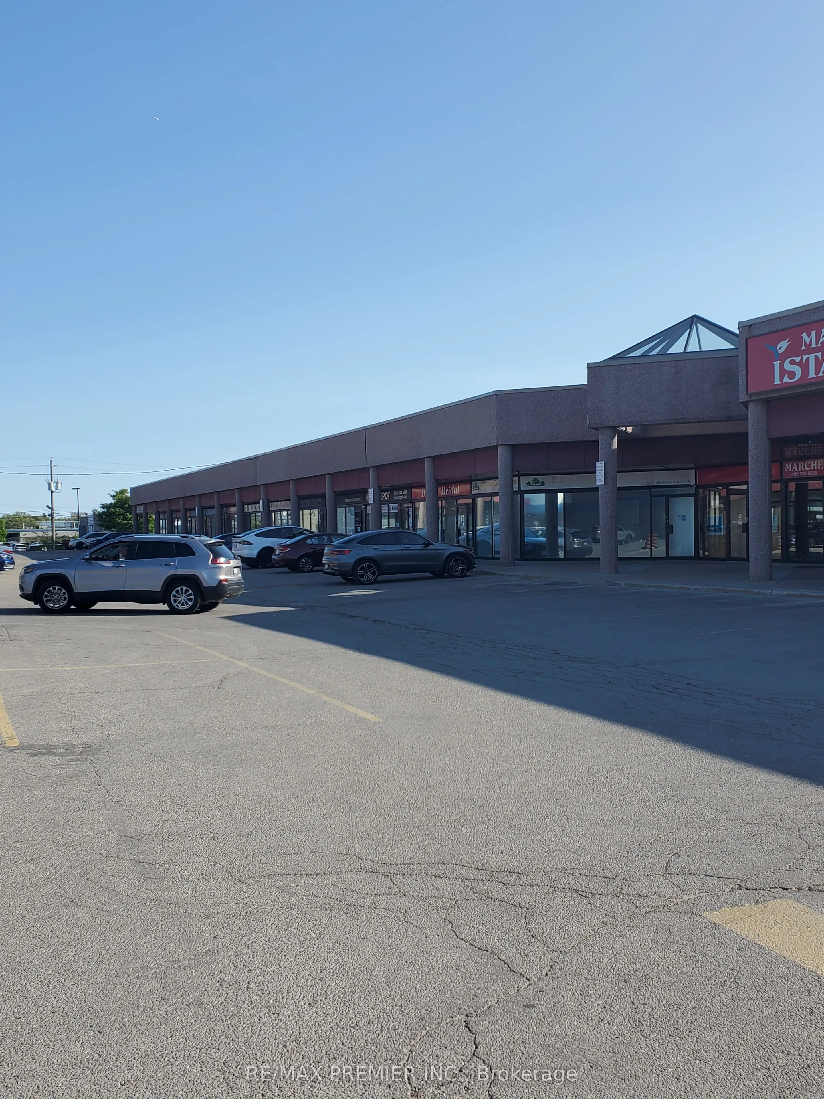 3200 Dufferin Street, #204