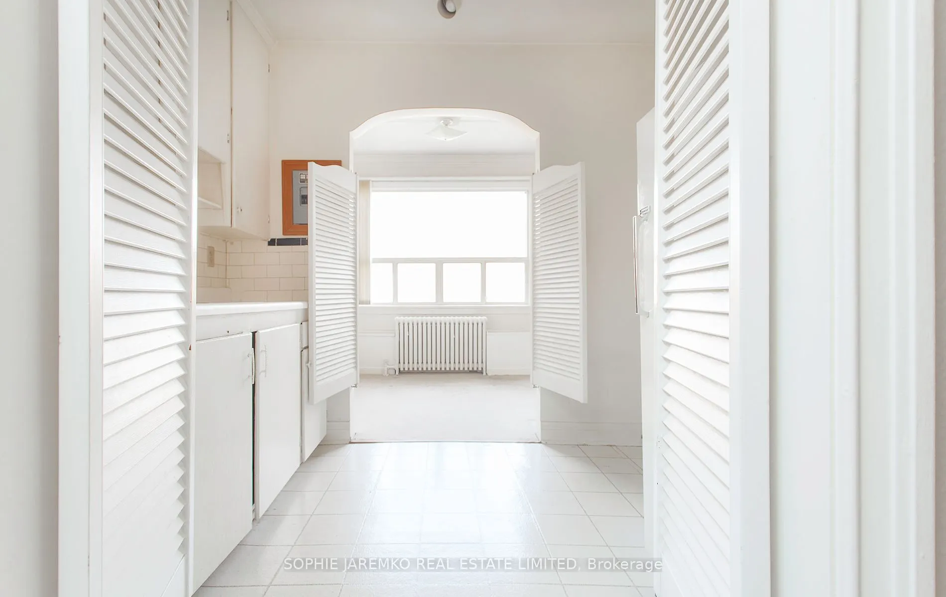 2 Brentwood Road N, #1