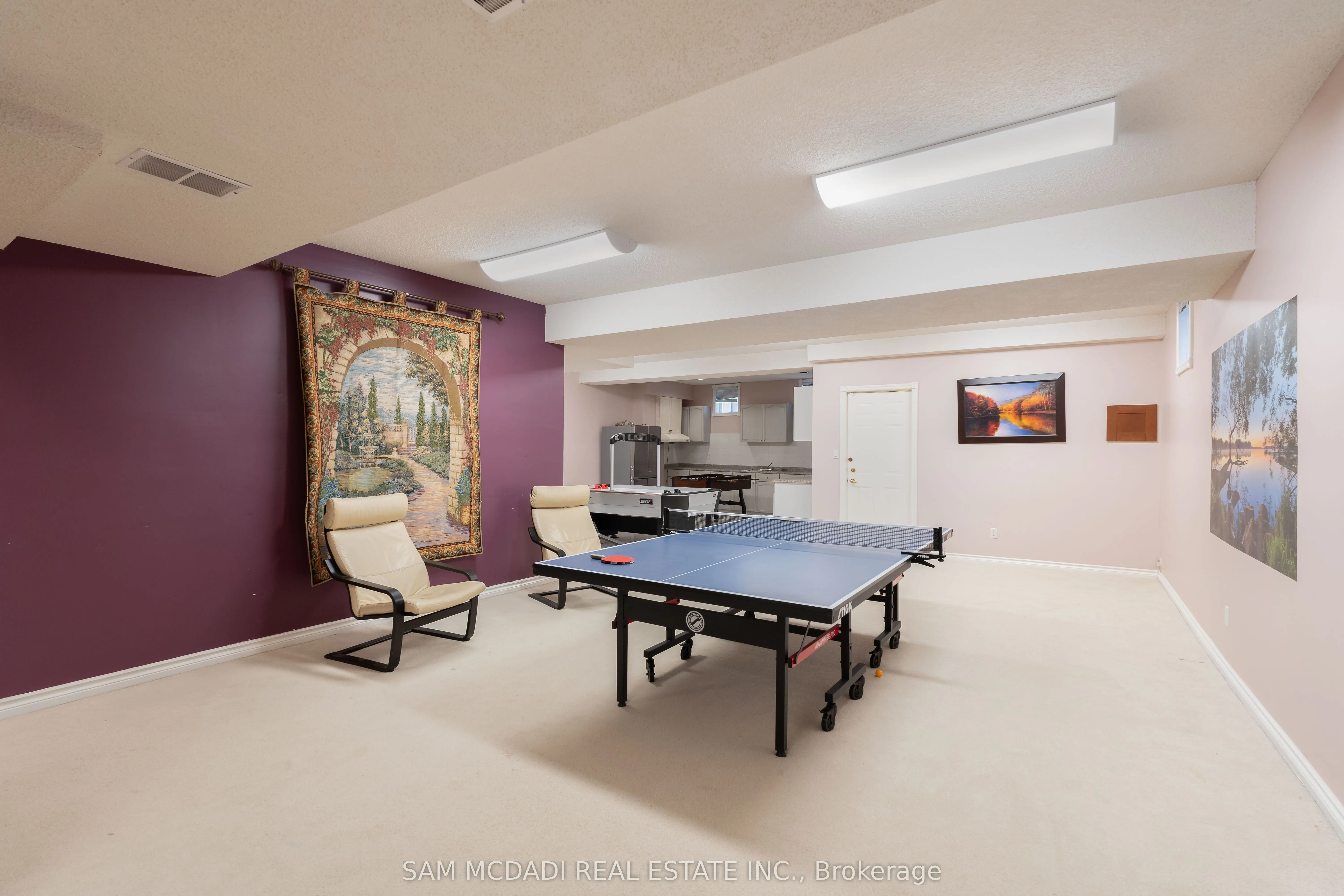 2339 Glengarry Road