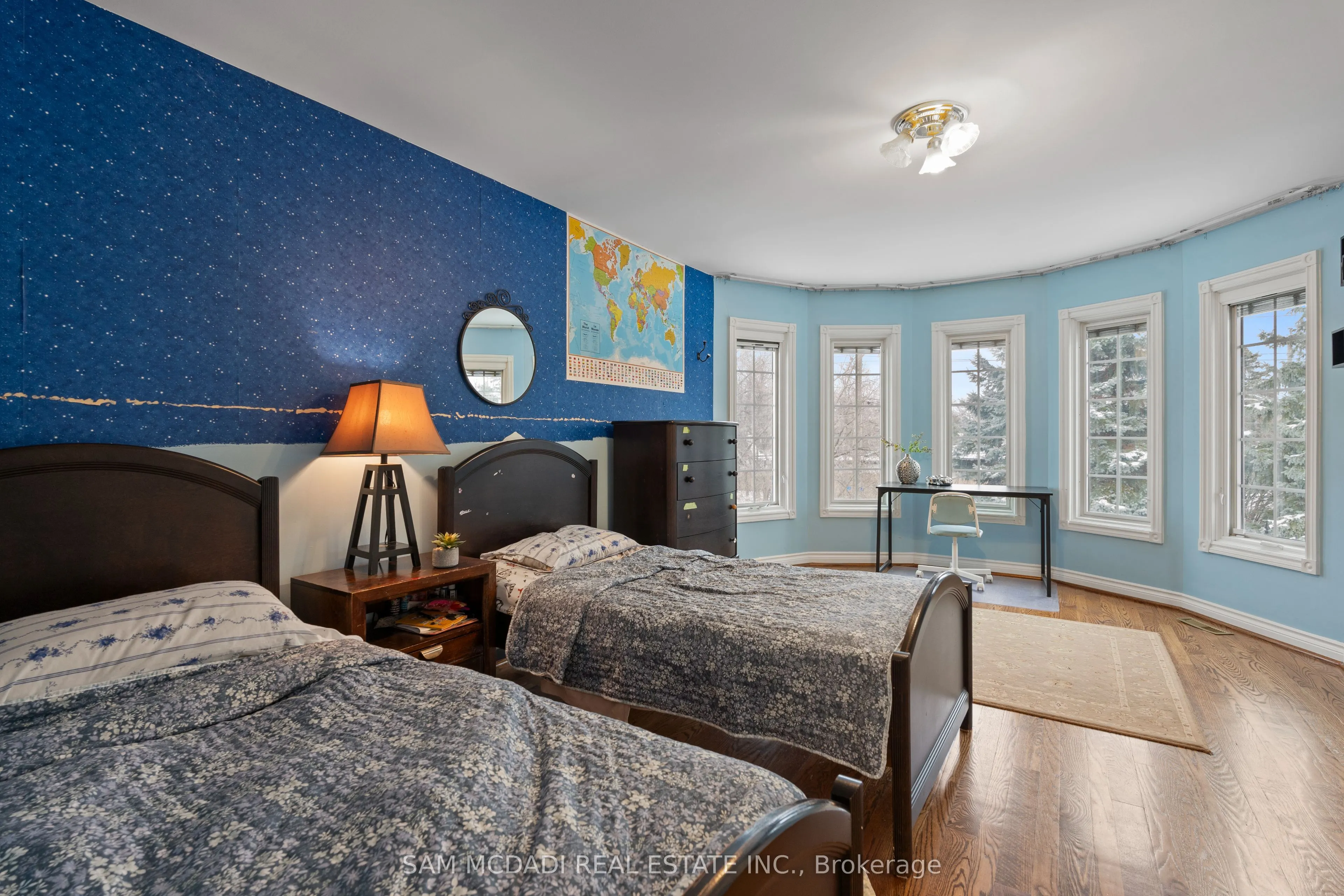 2339 Glengarry Road