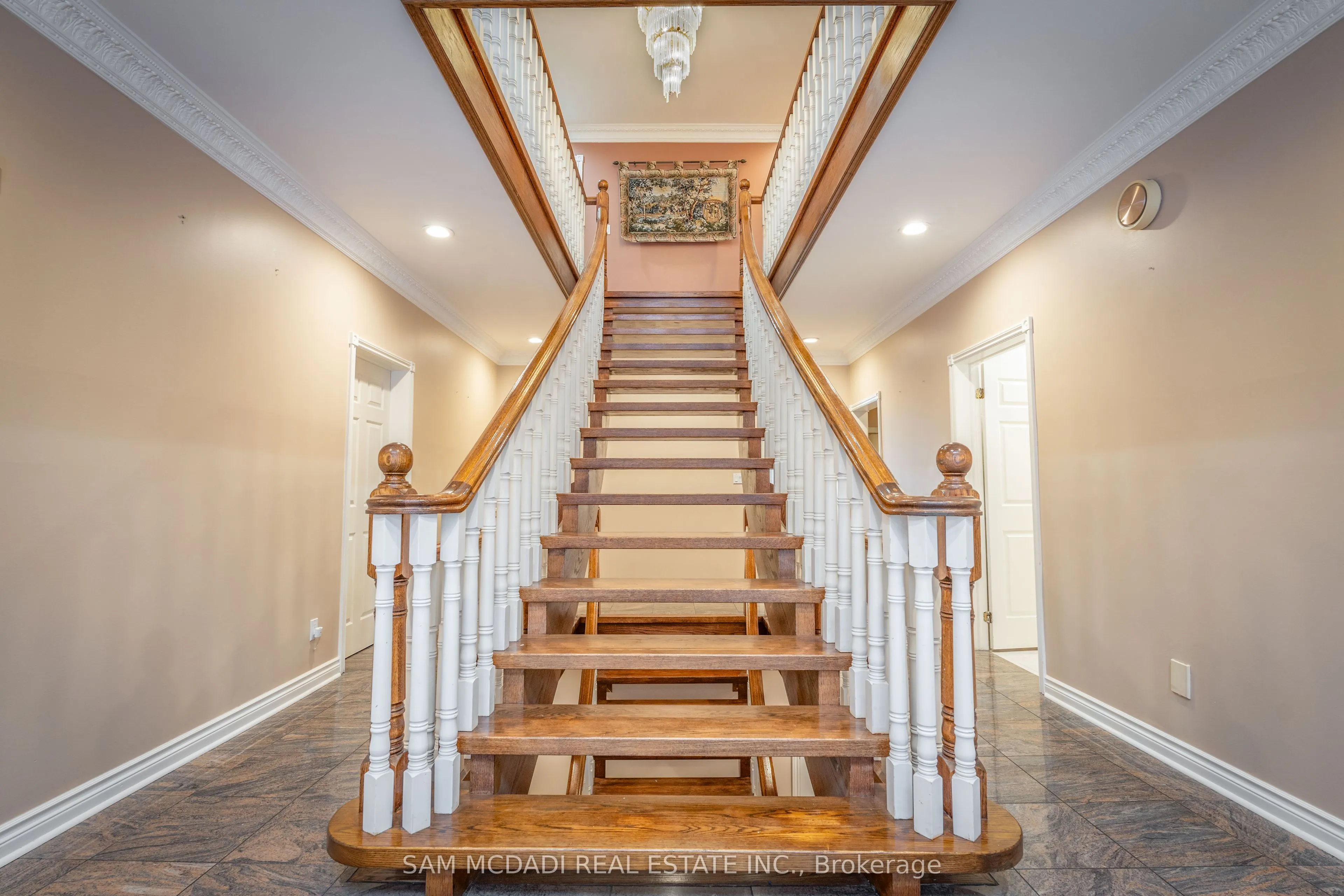 2339 Glengarry Road