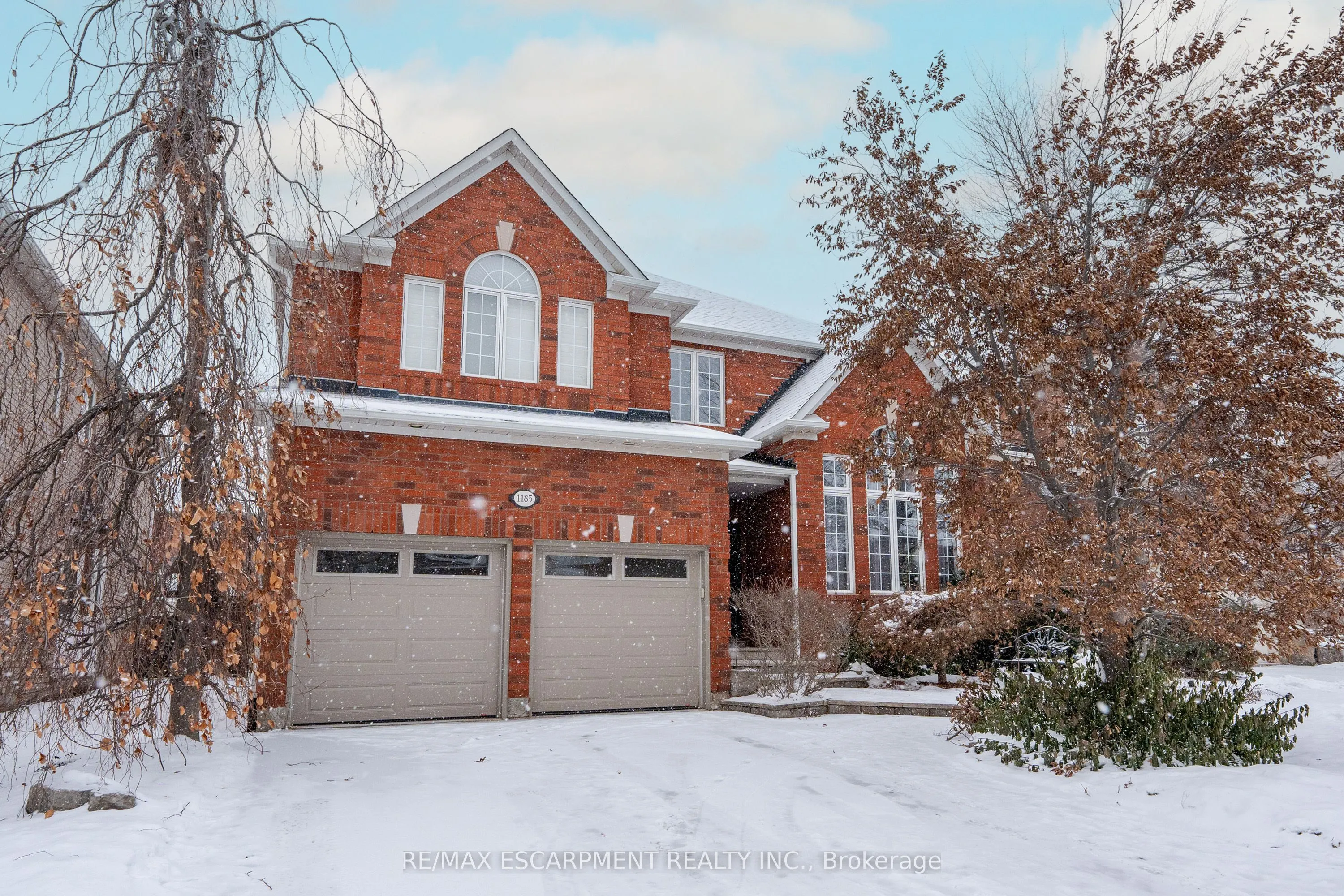 1185 Lindenrock Drive