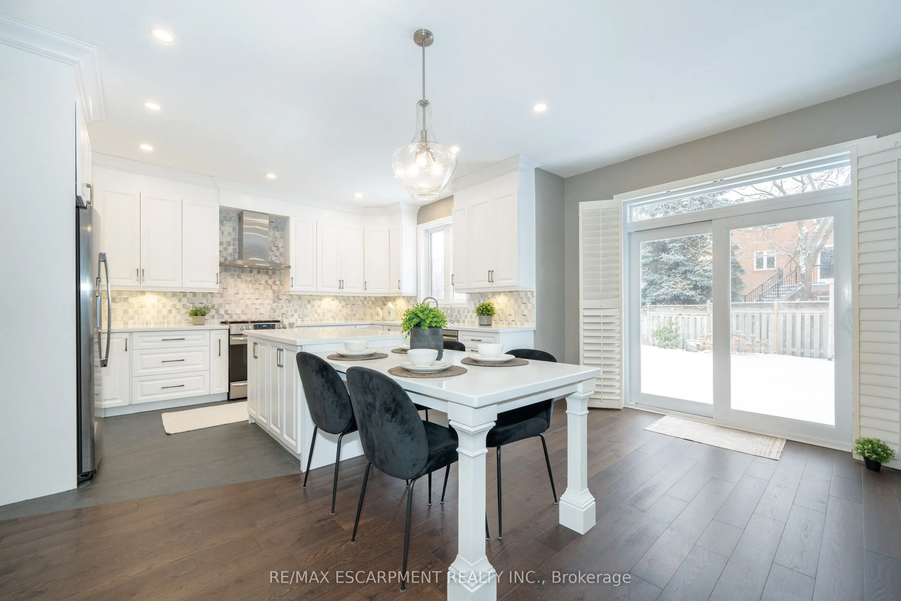 1185 Lindenrock Drive