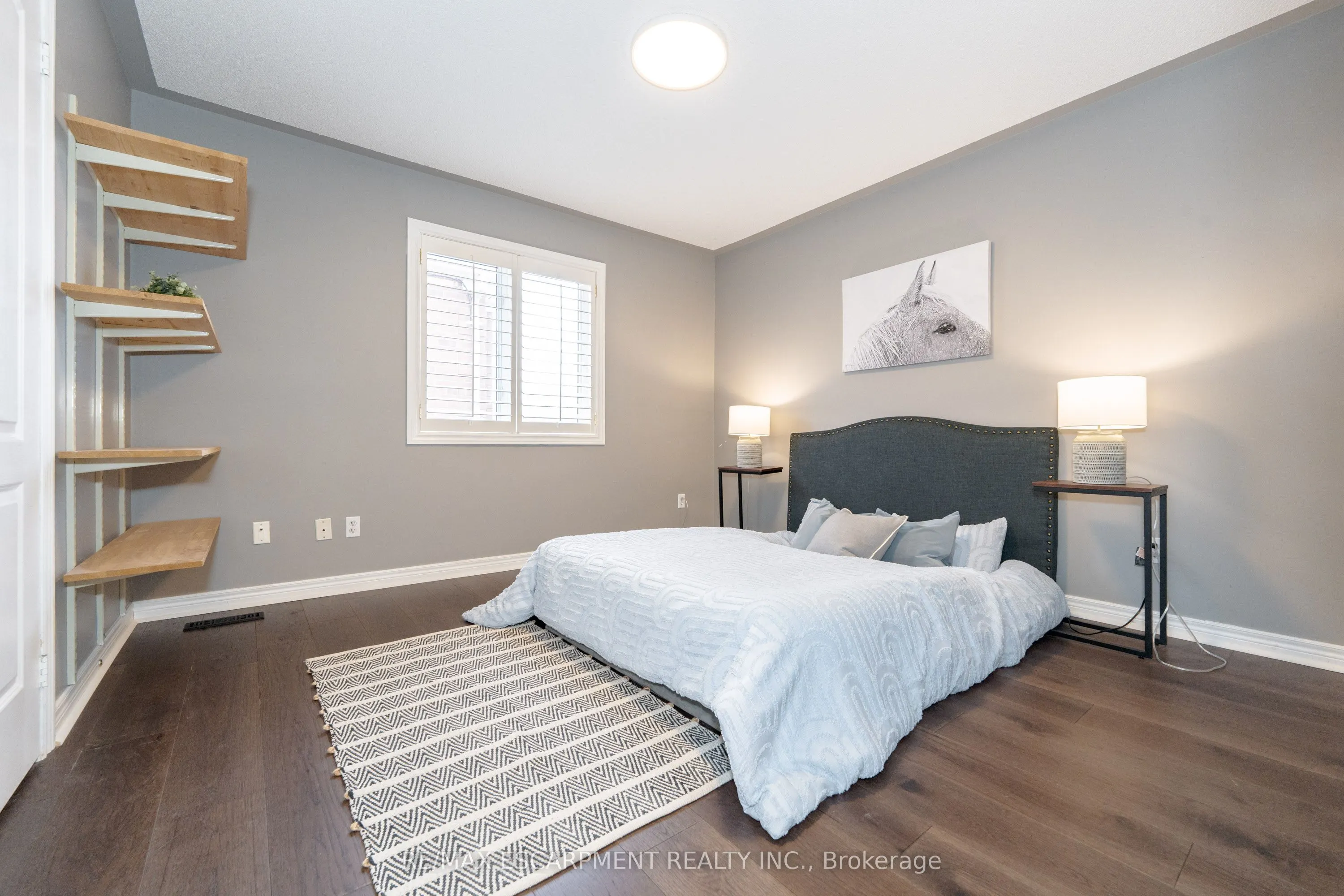 1185 Lindenrock Drive