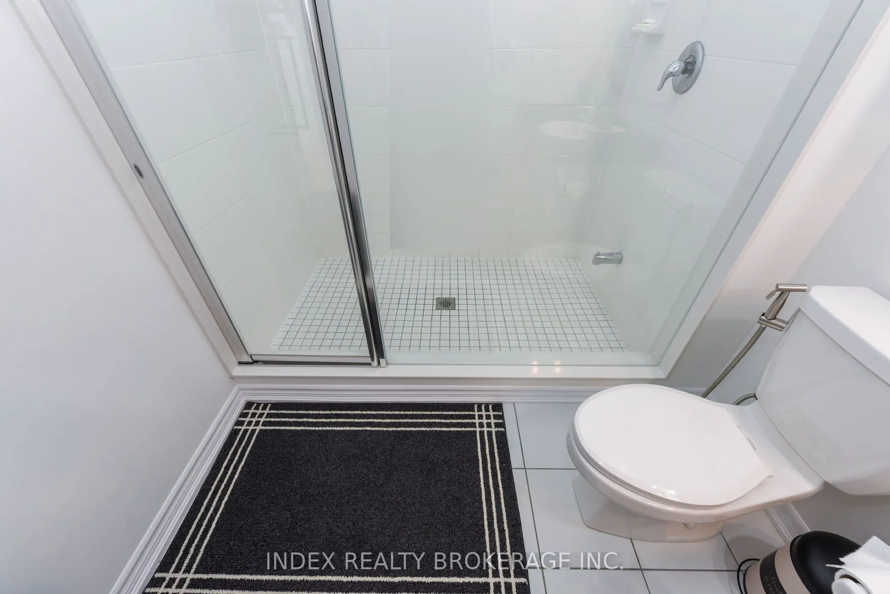 32 Mccormack Road S