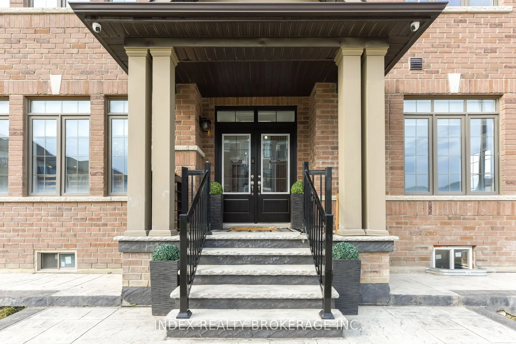 32 Mccormack Road S